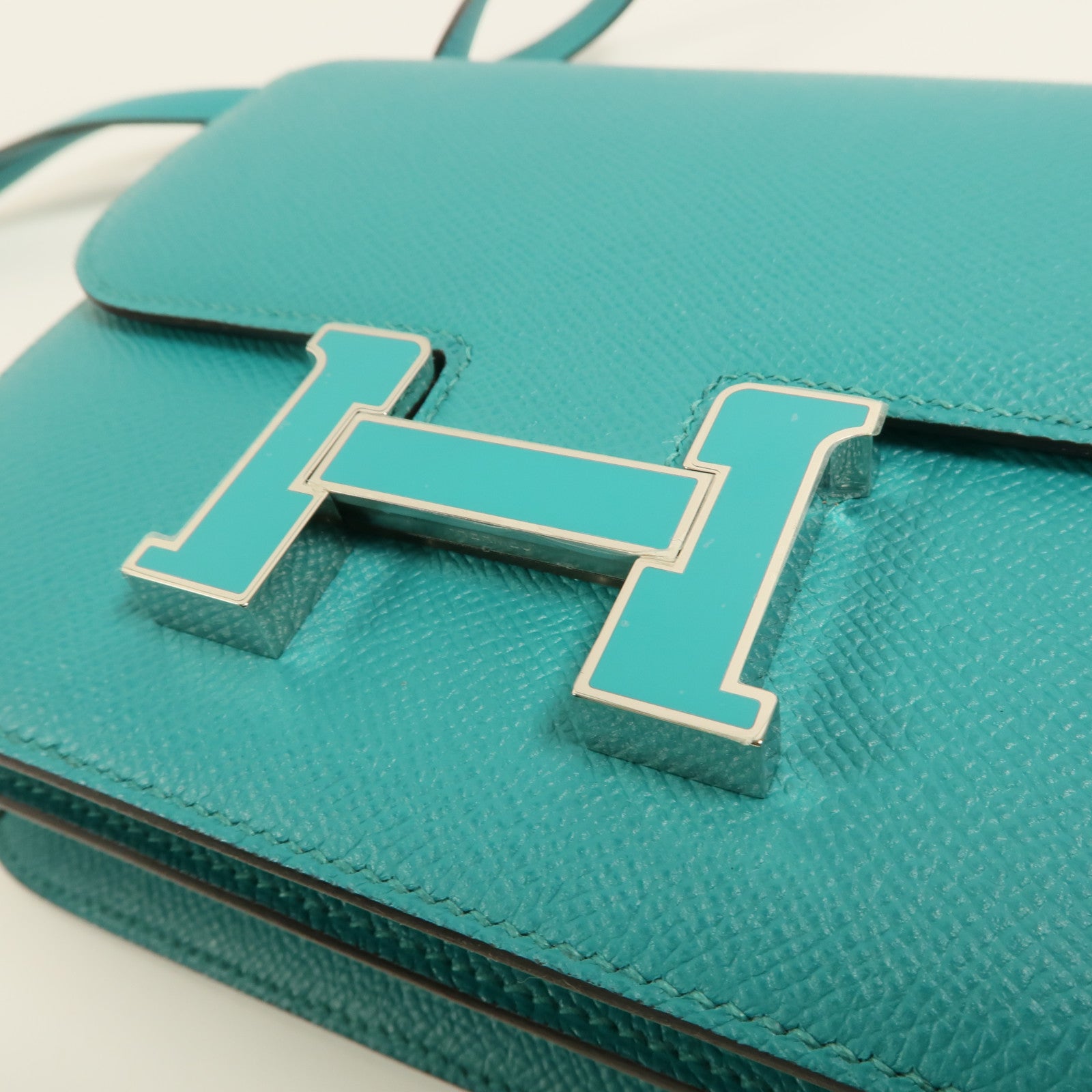 HERMES Epsom皮革Constance Mini肩背袋Bleu Paon