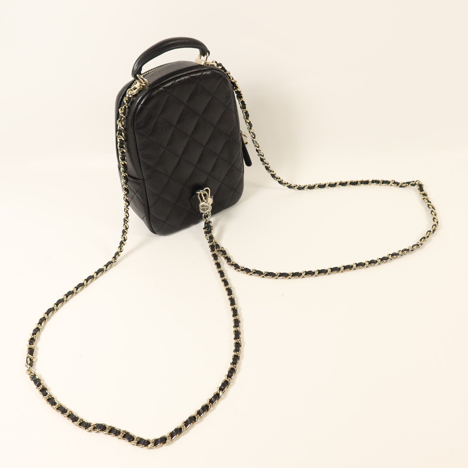 CHANEL 牛皮皮革Matelasse Mini Backpack金扣鏈帶背包