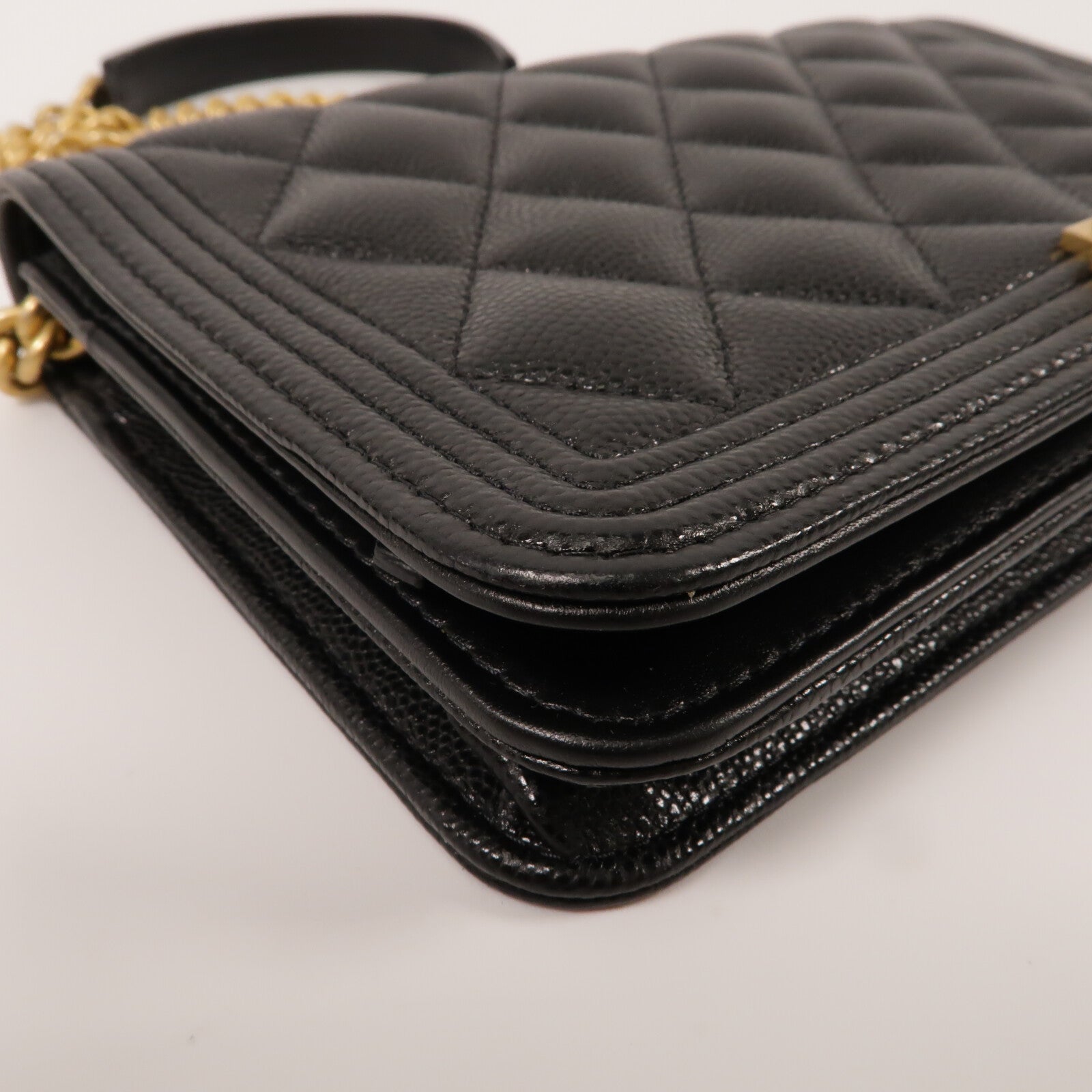 CHANEL 牛皮皮革Boy Wallet On Chain鏈帶肩背袋