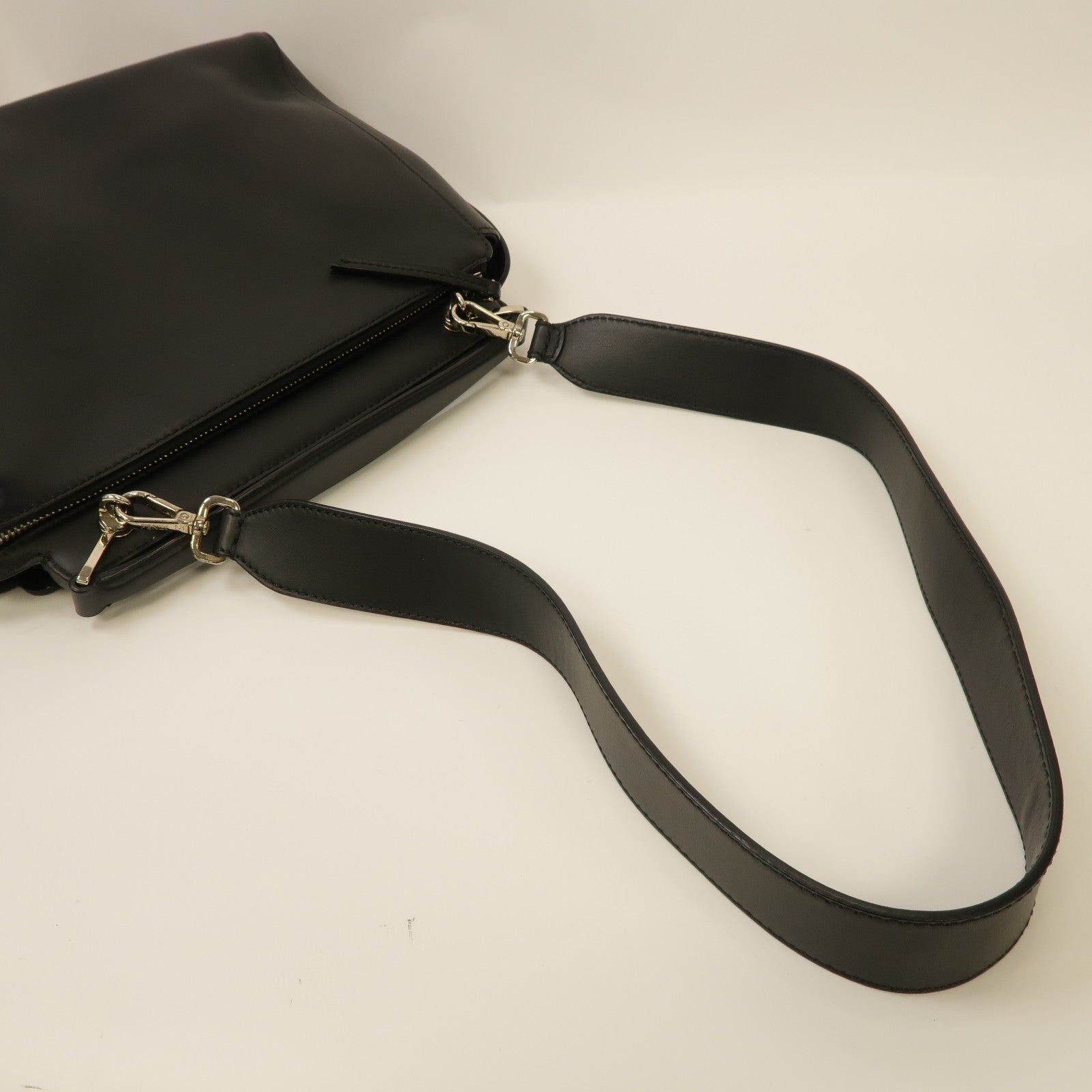 FENDI 牛皮皮革Dotcom 2 Way Shoulder Bag銀扣手挽肩背兩用袋黑色