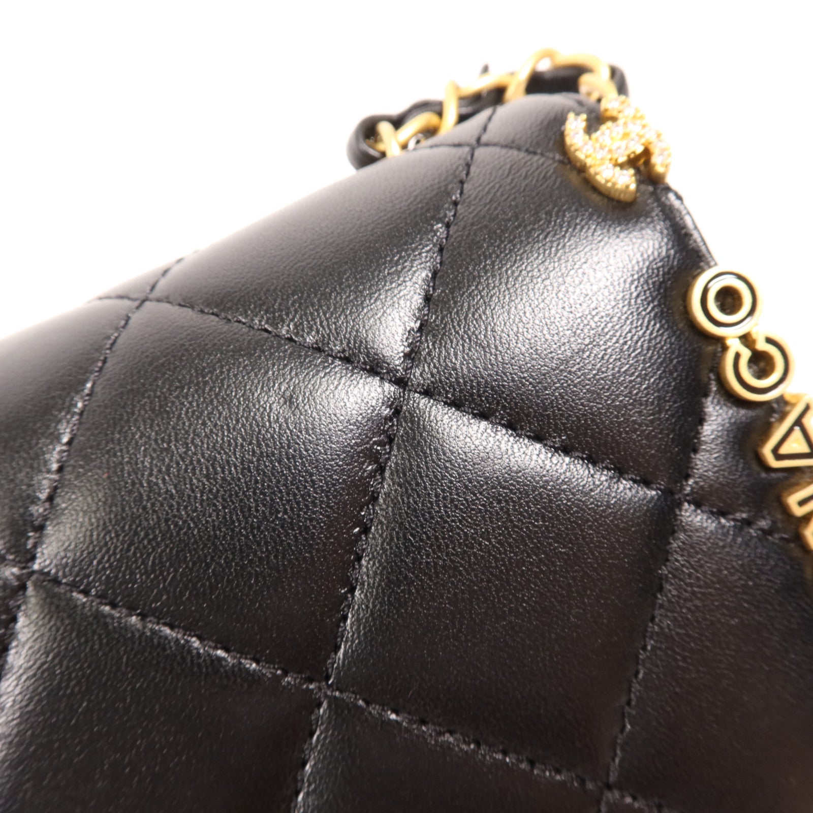 CHANEL 羊皮皮革Matelasse Mini Flap Bag金扣鏈帶肩背袋