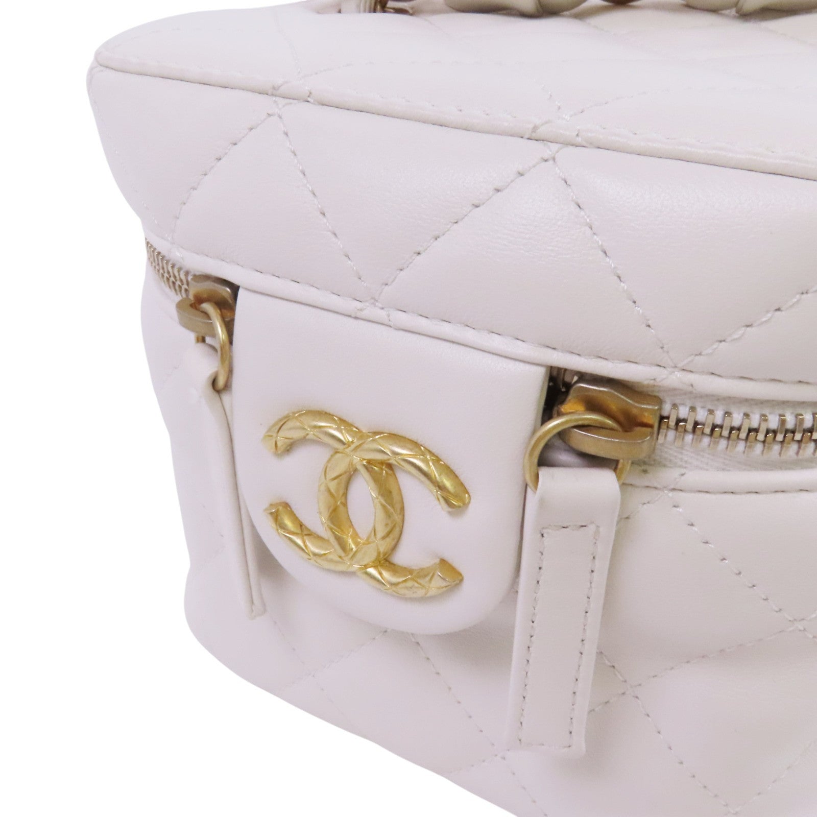 CHANEL 牛皮皮革Vanity Bag金扣鏈帶肩背袋