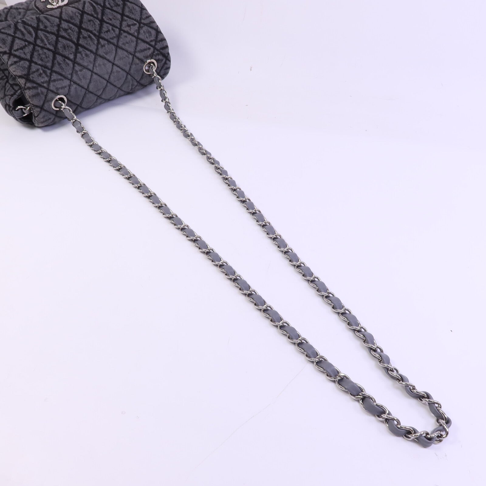 CHANEL 牛仔布Chain Shoulder Bag銀扣鏈帶肩背袋