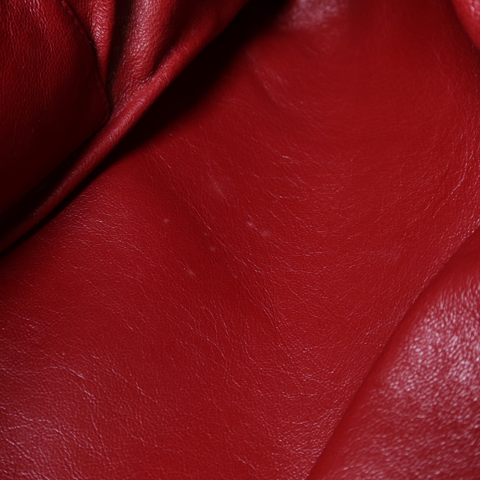 CHANEL 漆皮皮革Shoulder Bag銀扣鏈帶肩背帶