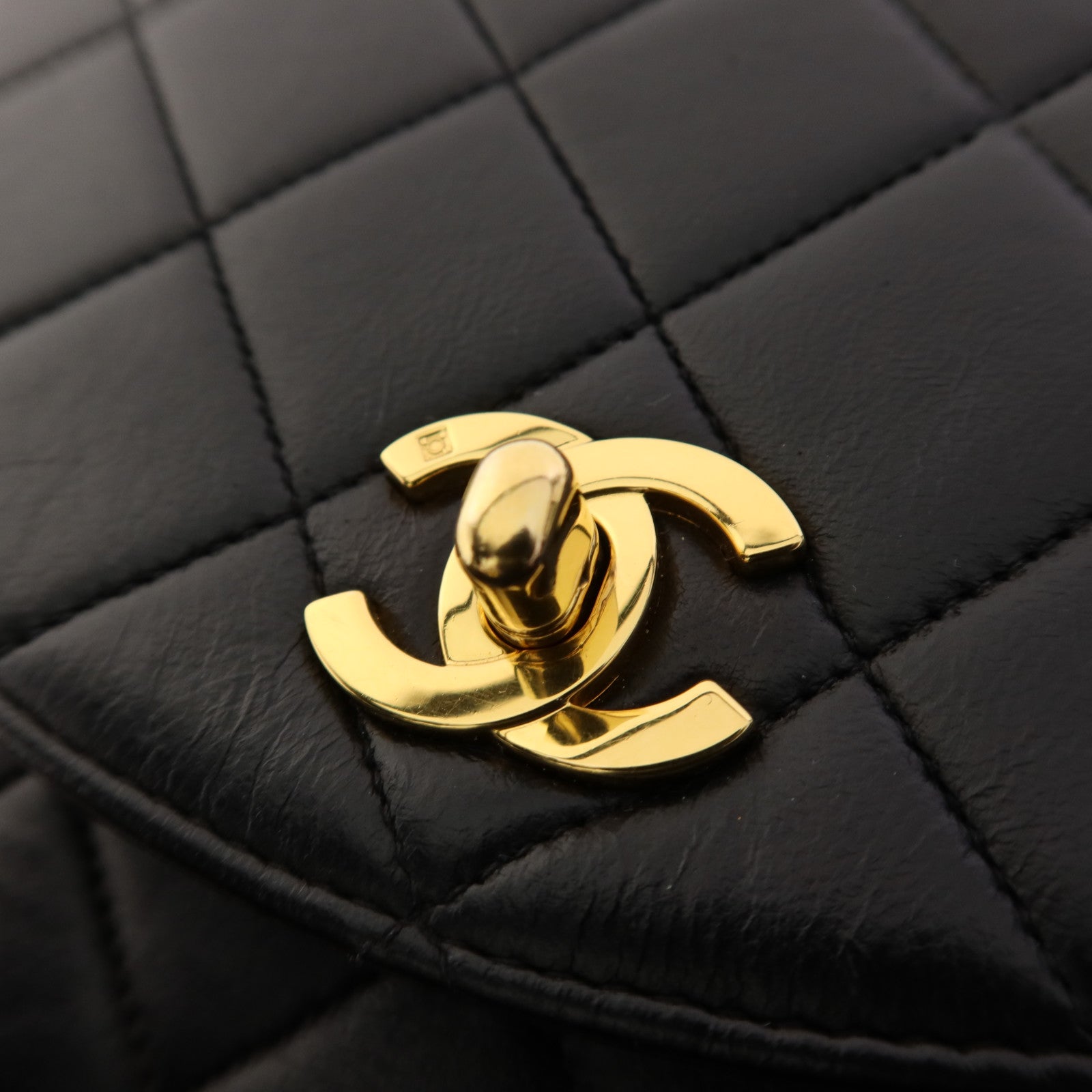 CHANEL 牛皮皮革Vintage Backpack金扣背包