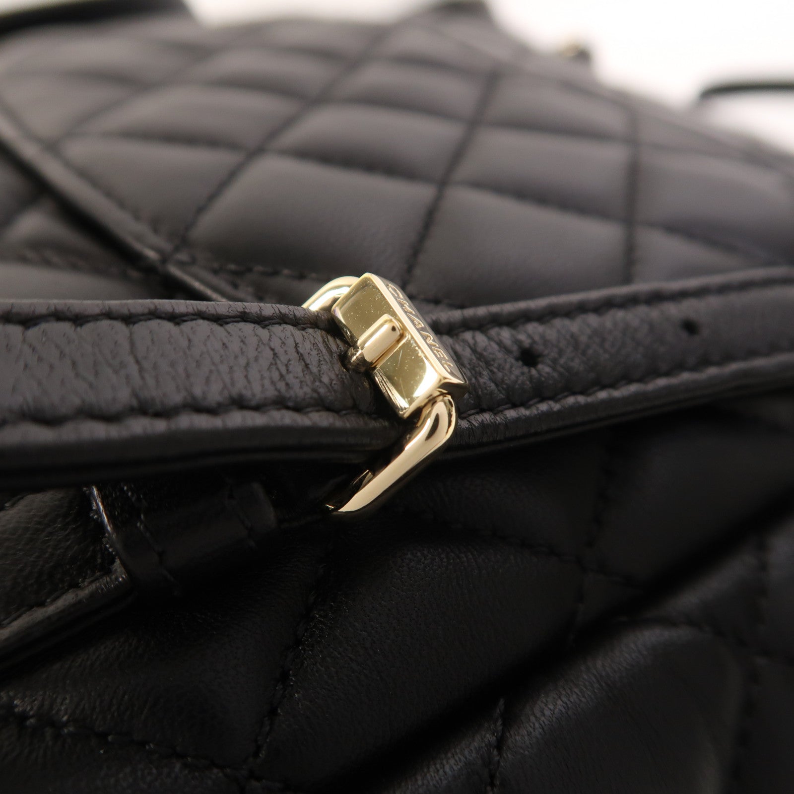 CHANEL 羊皮皮革Backpack金扣背包