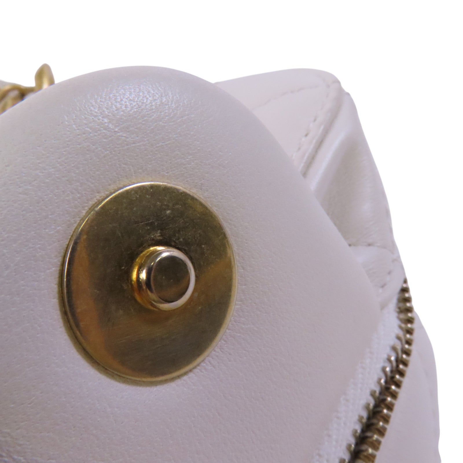 CHANEL 牛皮皮革Vanity Bag金扣鏈帶肩背袋