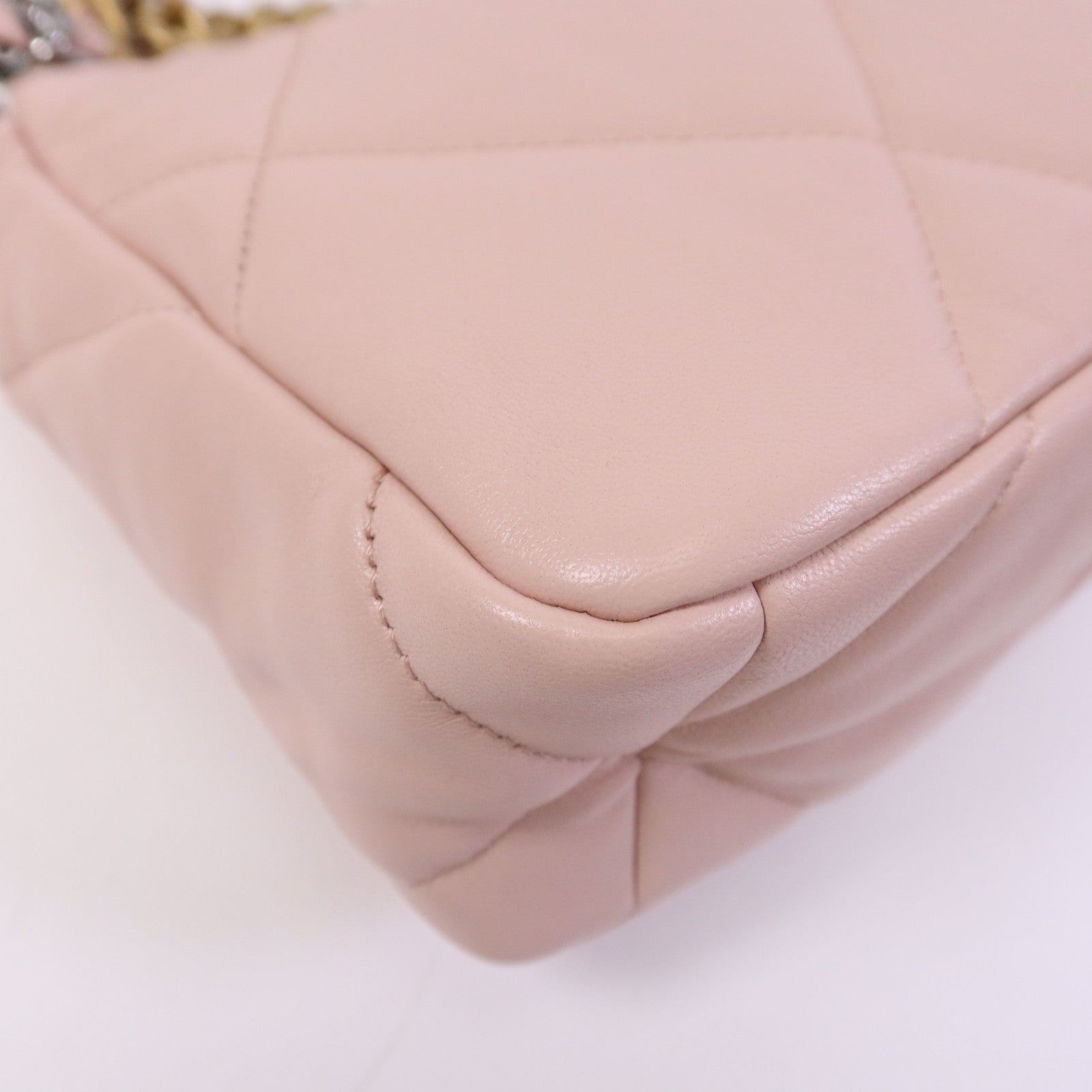 CHANEL 【激減優惠】羊皮皮革Chanel 19 Small鏈帶肩背袋