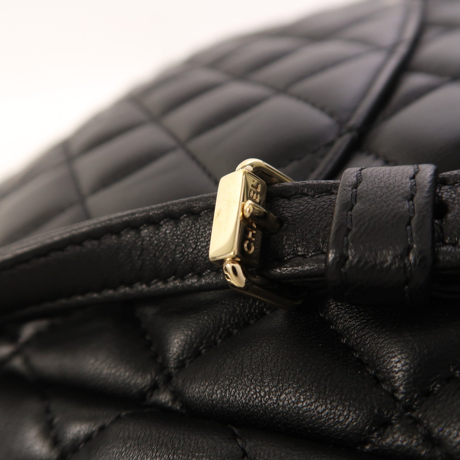 CHANEL 羊皮皮革Backpack金扣背包