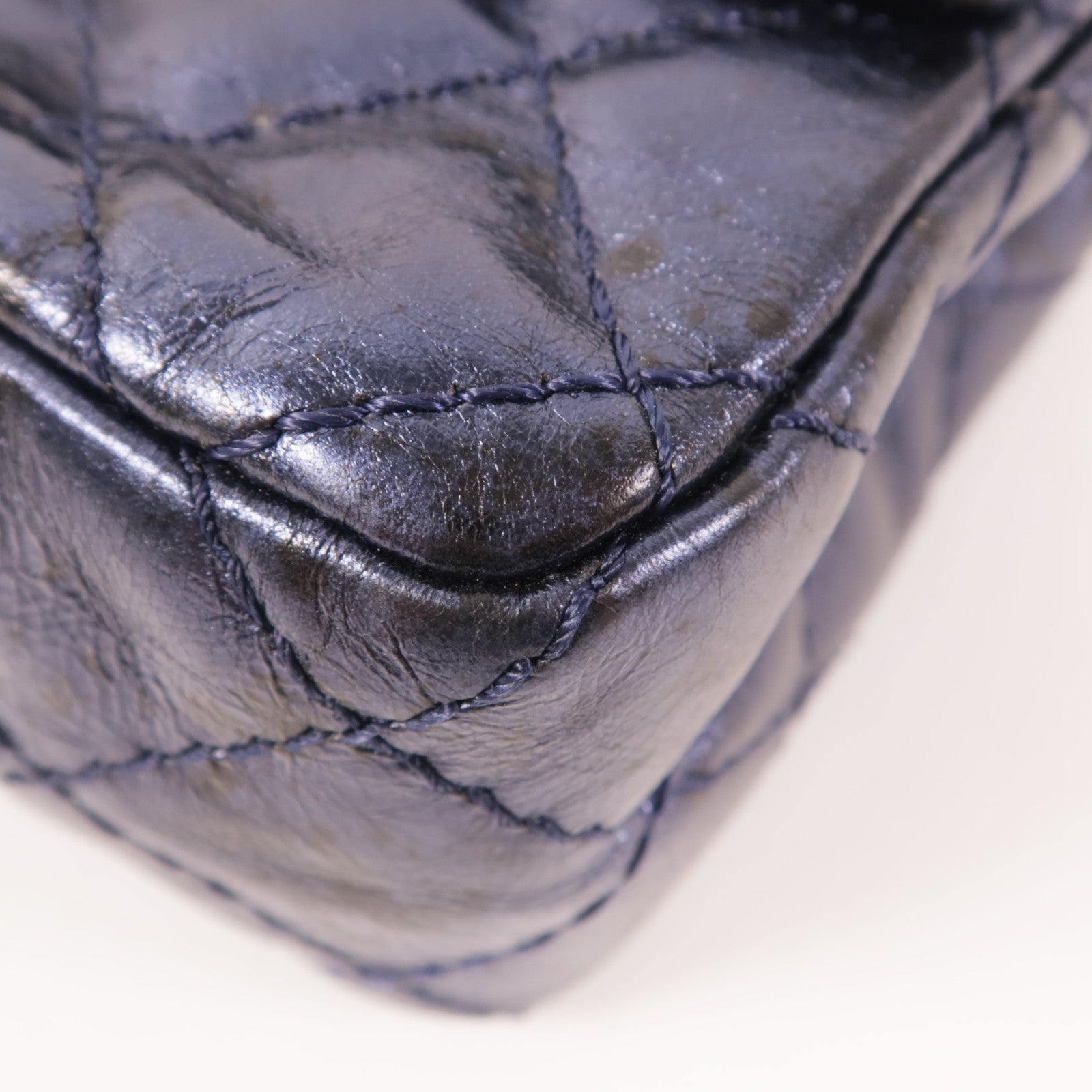 CHANEL 【激減優惠】牛皮皮革2.55金扣鏈帶肩背袋