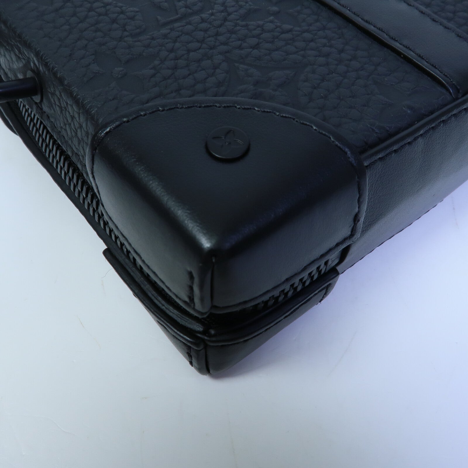 LOUIS VUITTON Monogram Taurillon Soft Trunk肩背袋