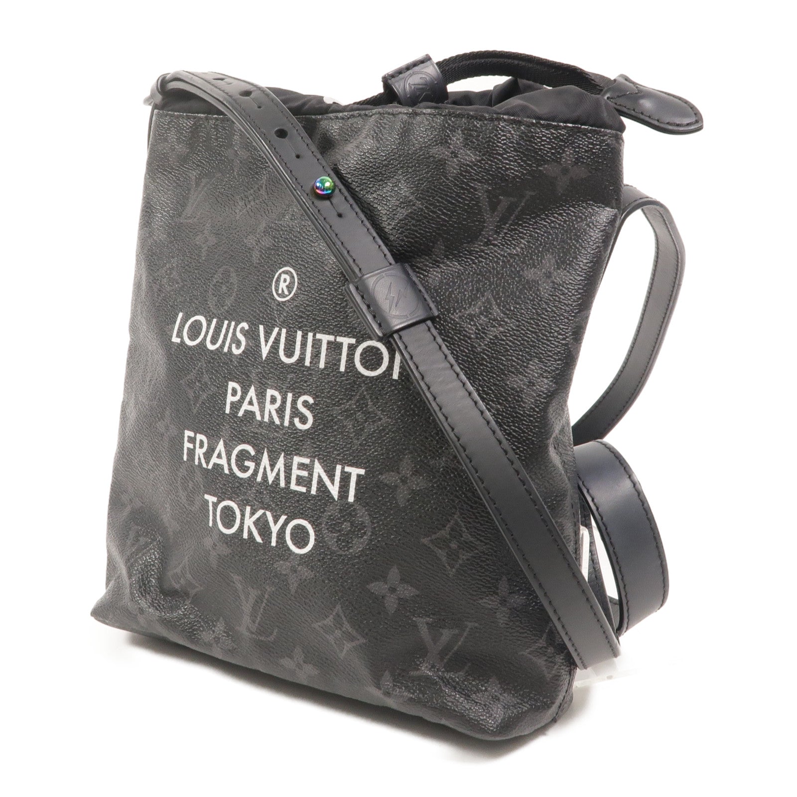 LOUIS VUITTON Monogram Eclipse LV X Fragment肩背袋
