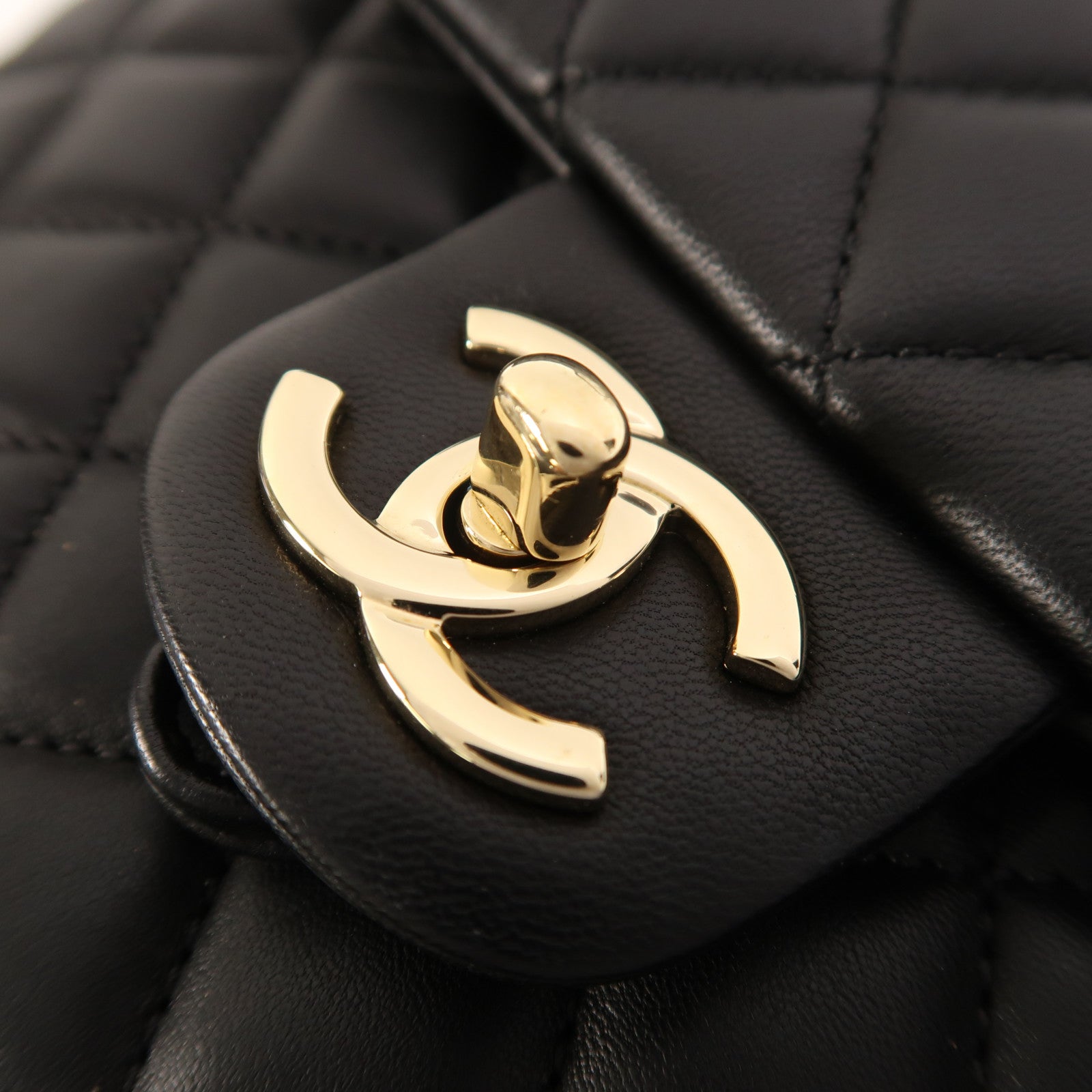 CHANEL 羊皮皮革Backpack金扣背包