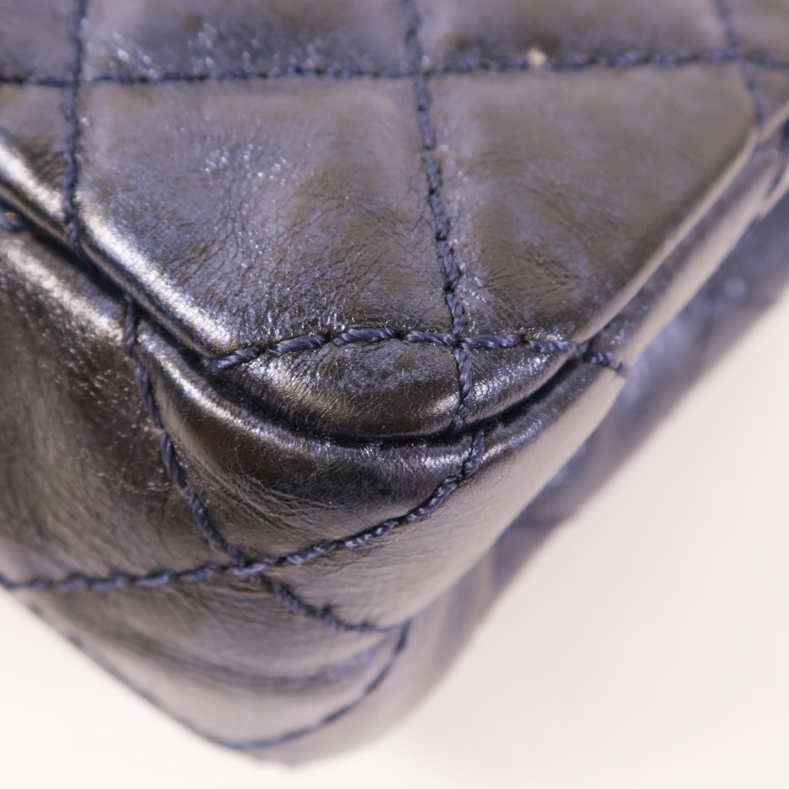 CHANEL 牛皮皮革2.55金扣鏈帶肩背袋