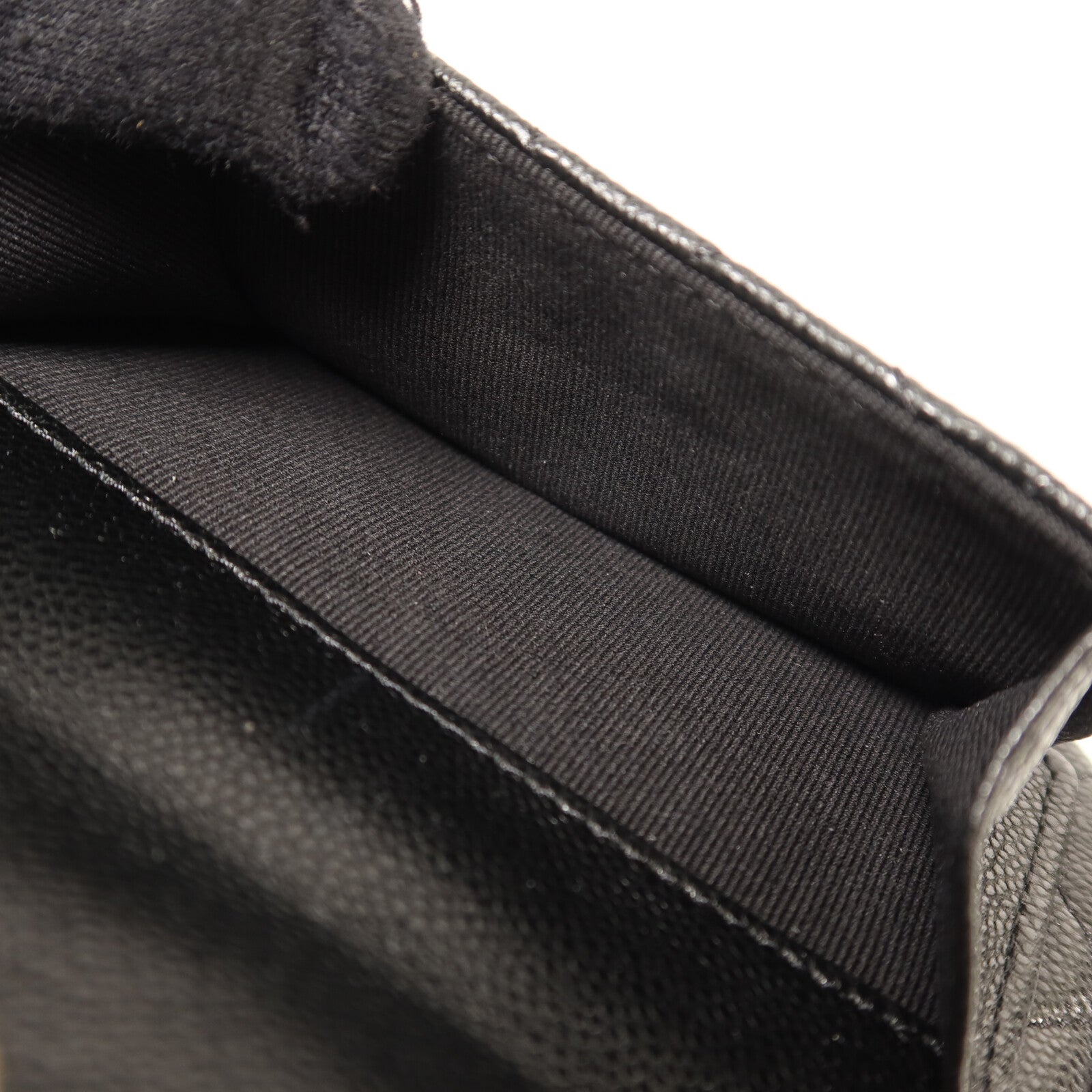 CHANEL 牛皮皮革Matelasse Mini Backpack金扣鏈帶背包