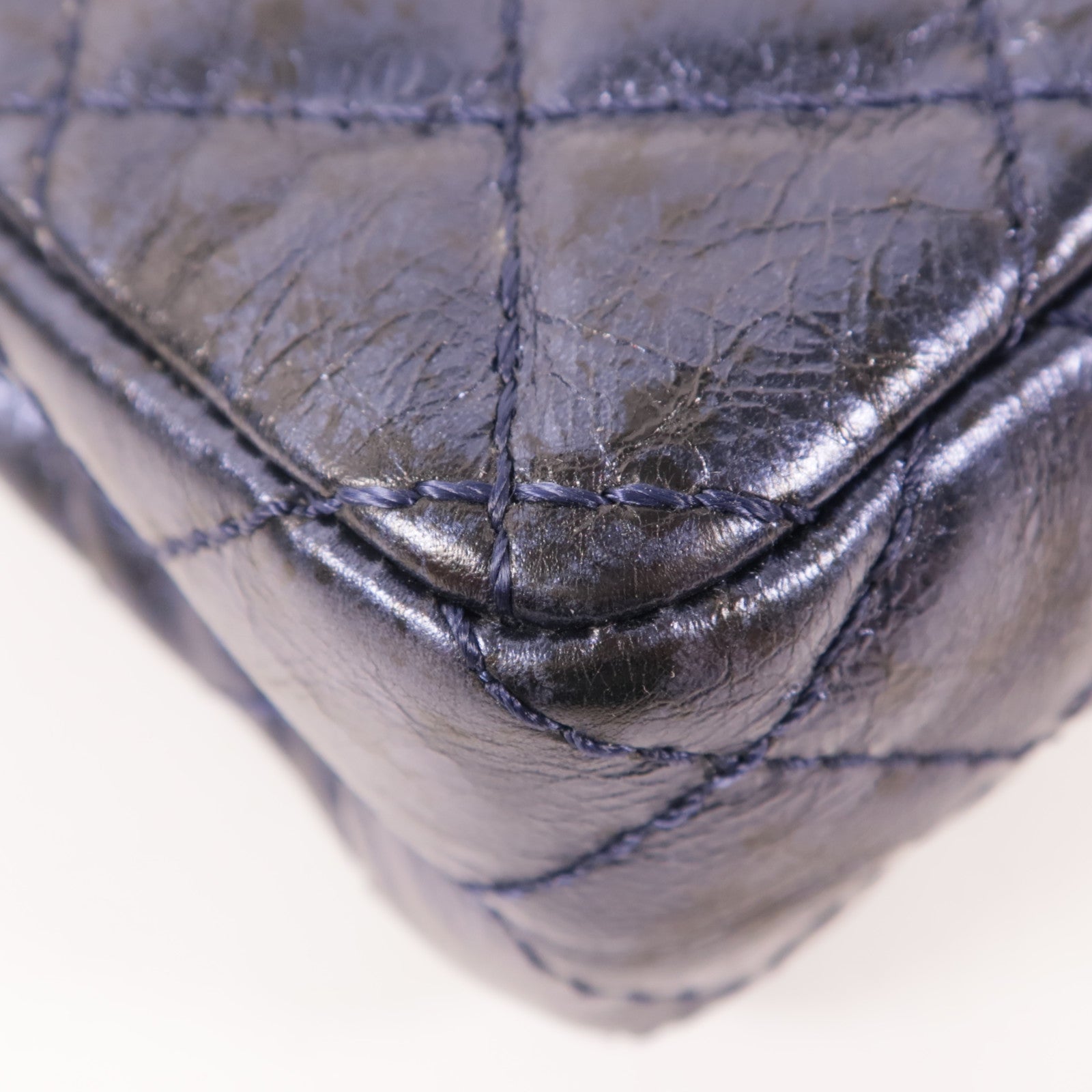 CHANEL 【激減優惠】牛皮皮革2.55金扣鏈帶肩背袋