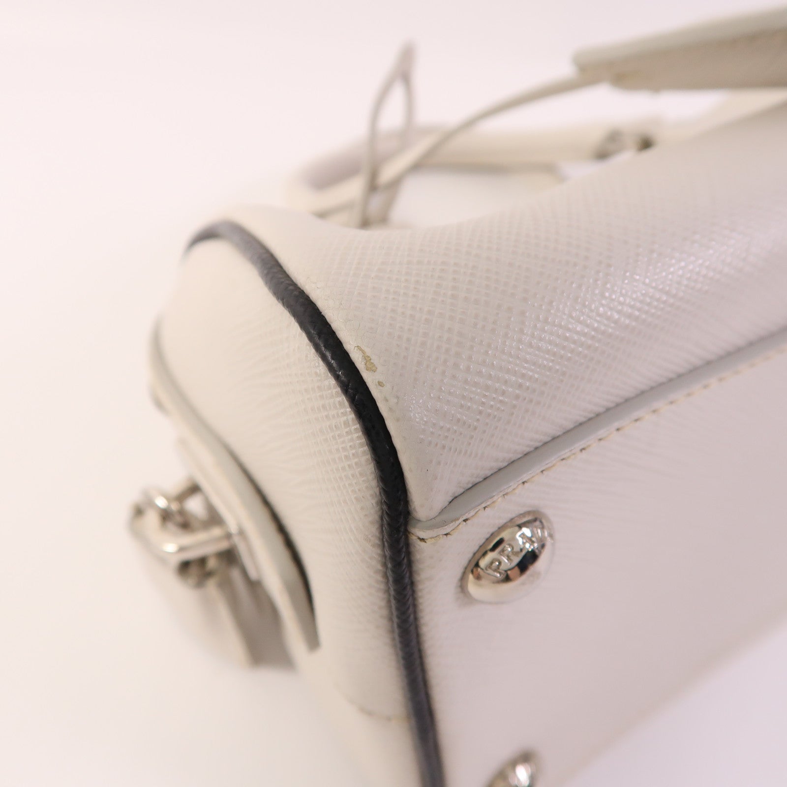 PRADA 牛皮皮革2 Way Shoulder Bag銀扣手挽肩背兩用袋