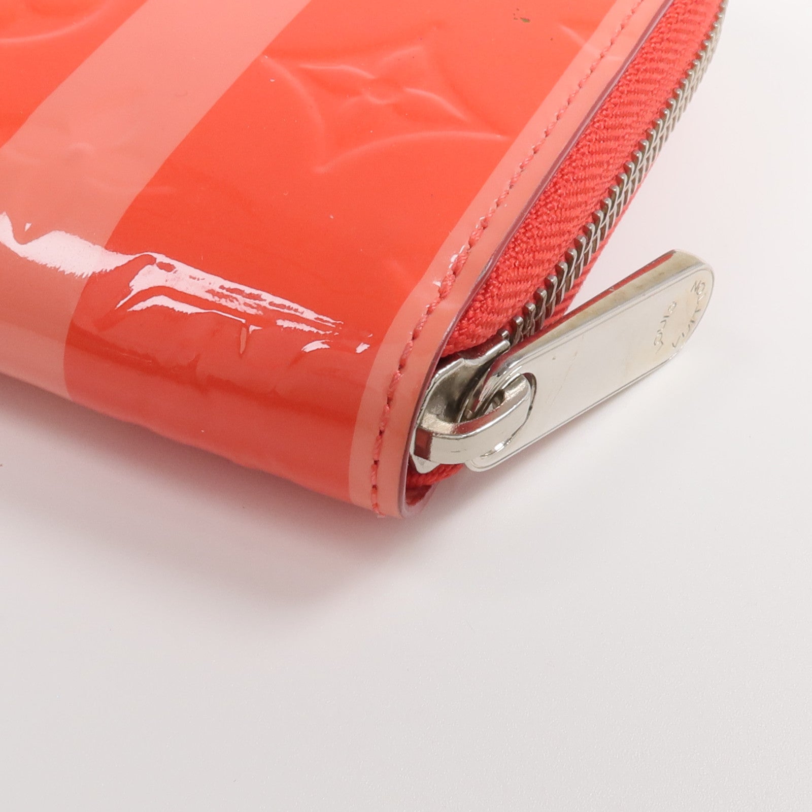 LOUIS VUITTON 【激減優惠】Monogram Vernis Rayure Zippy Wallet銀扣長錢包