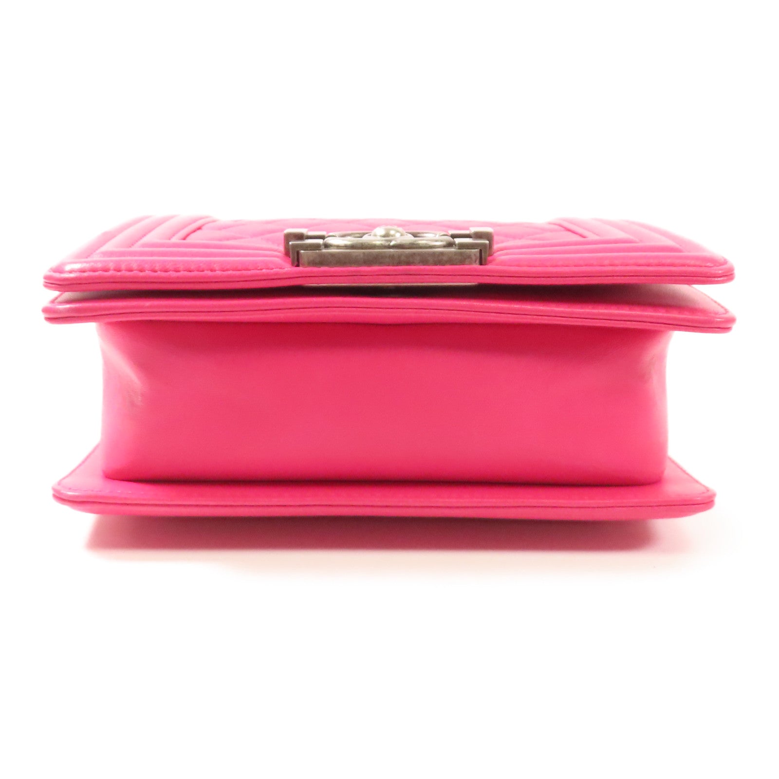 CHANEL 牛皮皮革Boy Chanel銀扣鏈帶肩背袋