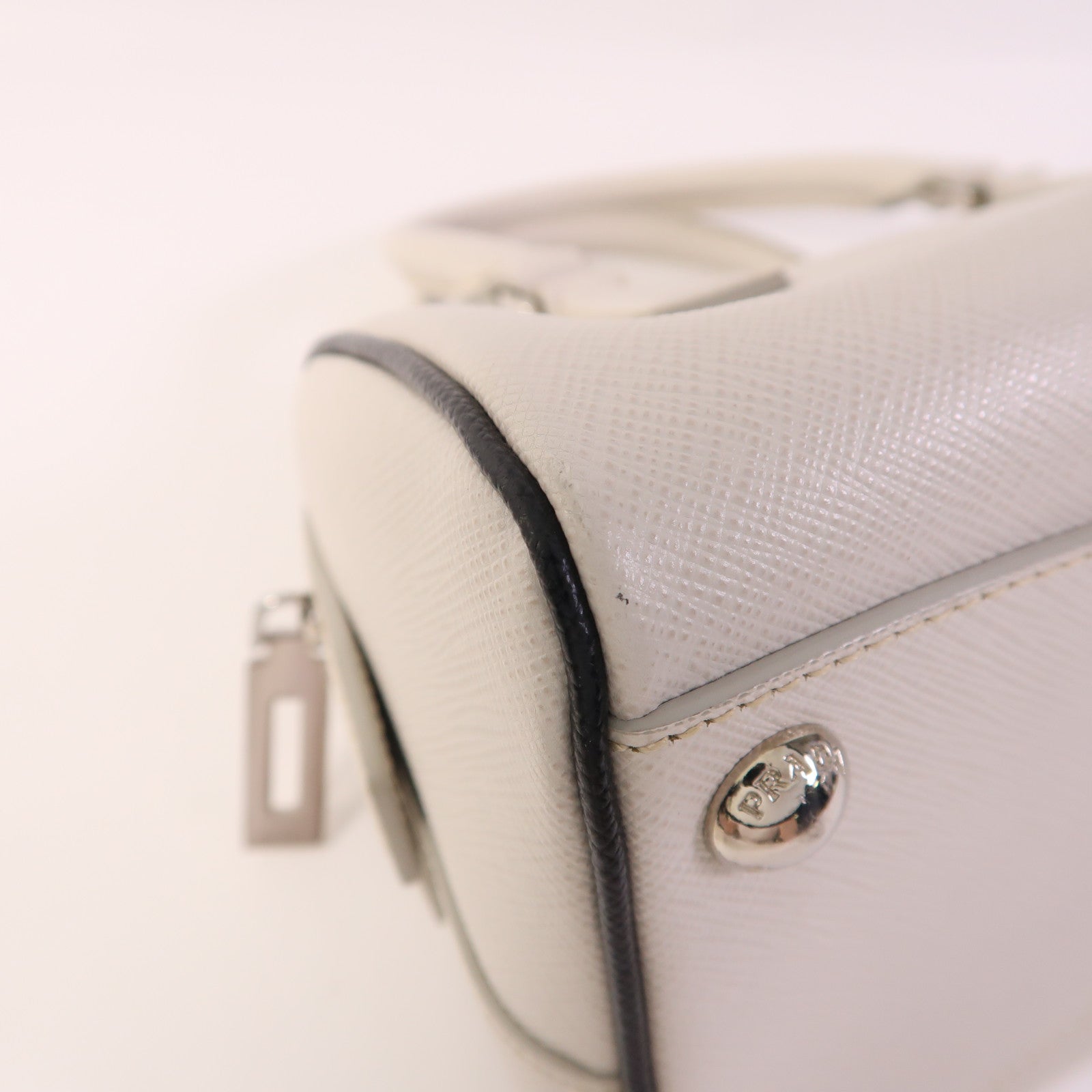 PRADA 牛皮皮革2 Way Shoulder Bag銀扣手挽肩背兩用袋