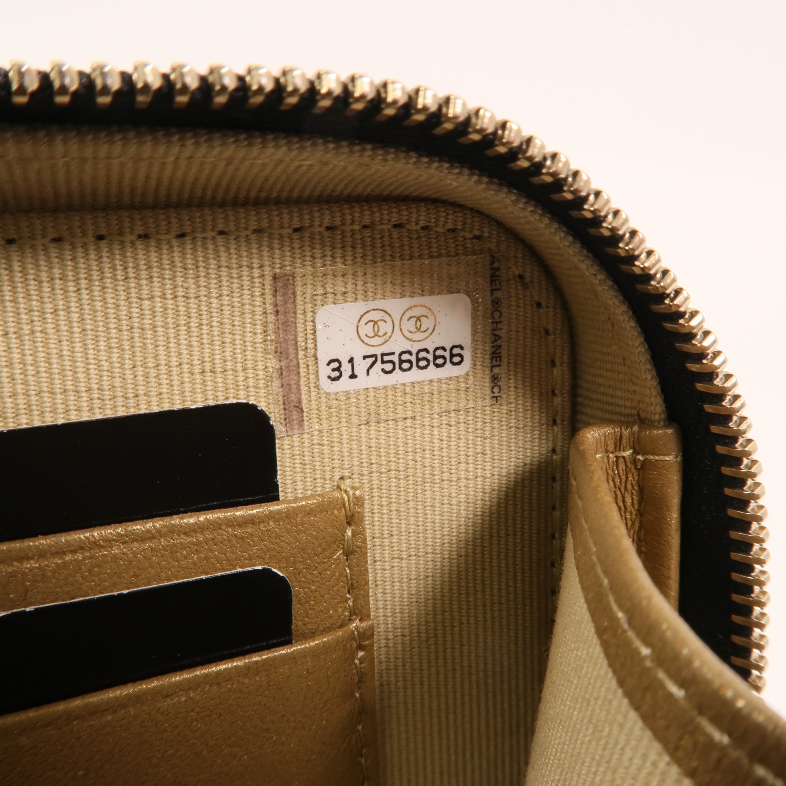 CHANEL 羊皮皮革Camera Bag With Pearl Crush金扣鏈帶肩背袋