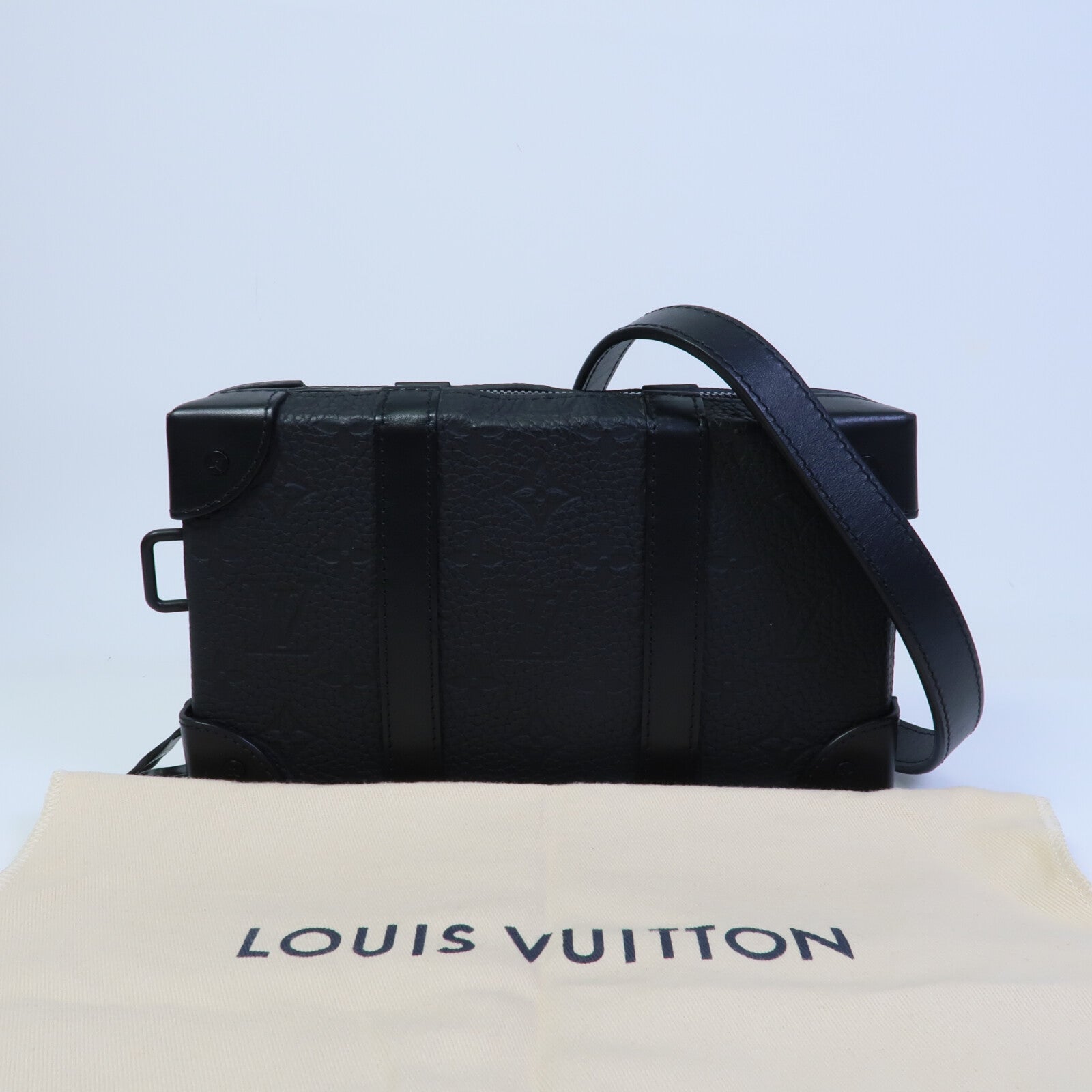LOUIS VUITTON Monogram Taurillon Soft Trunk肩背袋