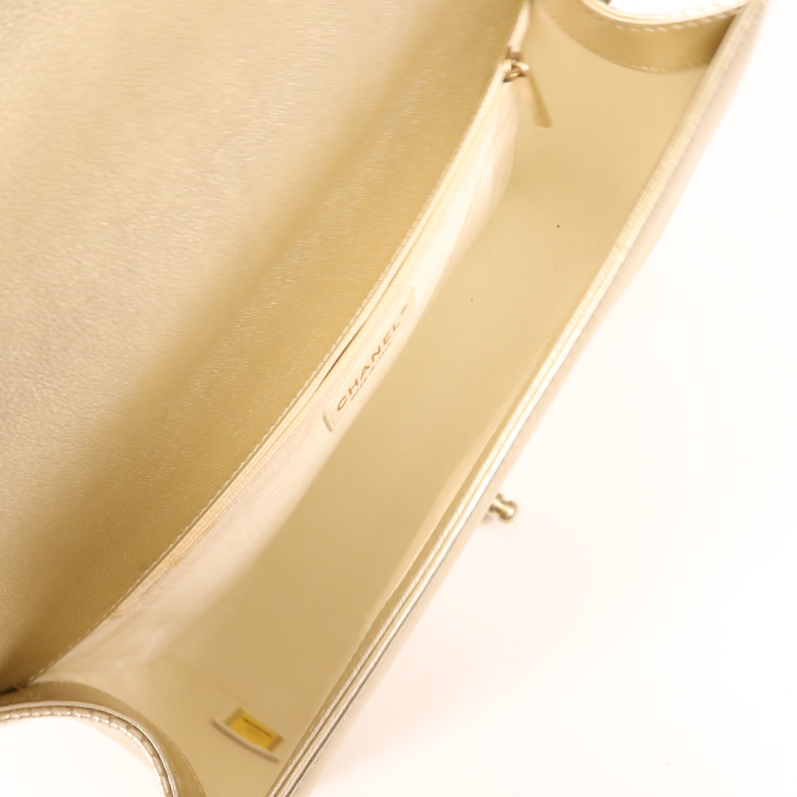 CHANEL 牛皮皮革Boy 28金扣鏈帶肩背袋