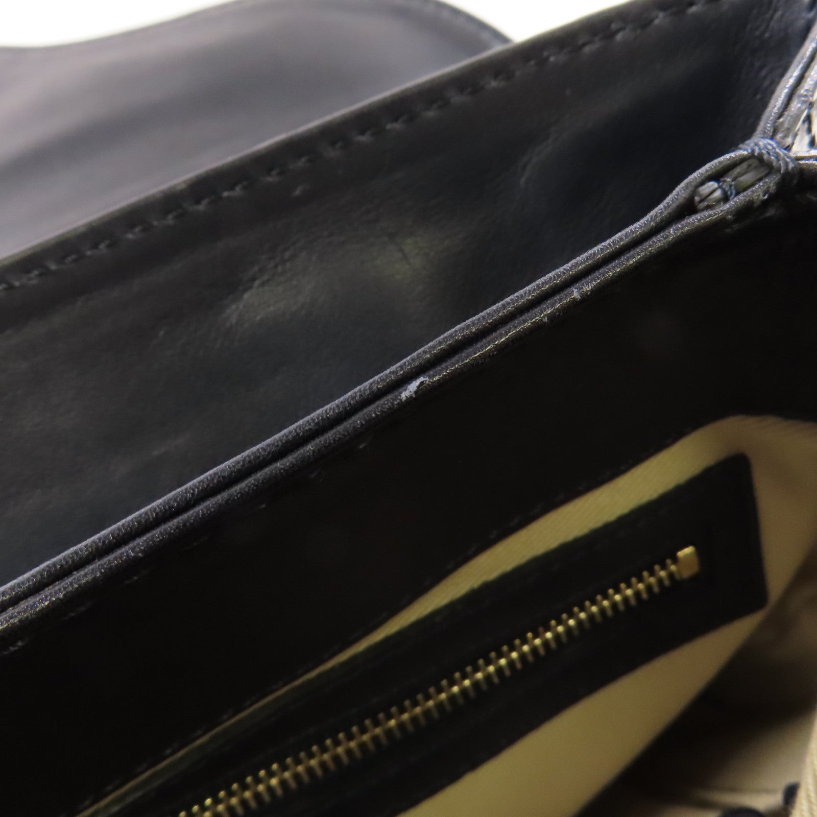 Valentino 蛇皮皮革Hand Bag金扣手挽袋