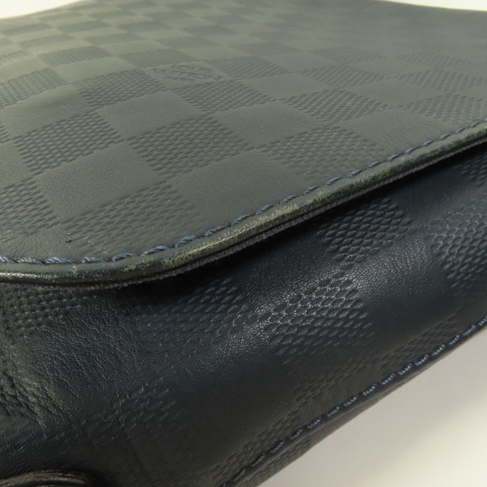 LOUIS VUITTON 【激減優惠】Damier Infini Distrist PM銀扣肩背袋