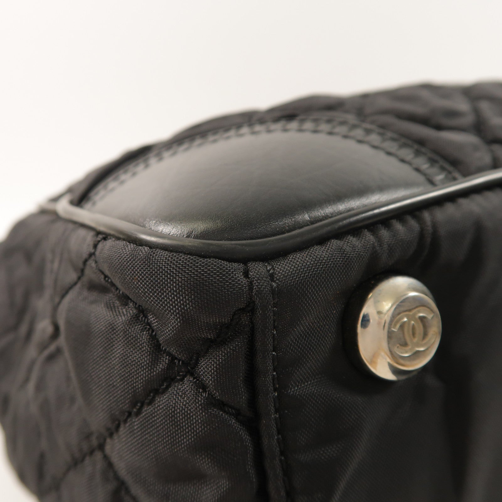 CHANEL 尼龍Shoulder Bag銀扣肩背袋