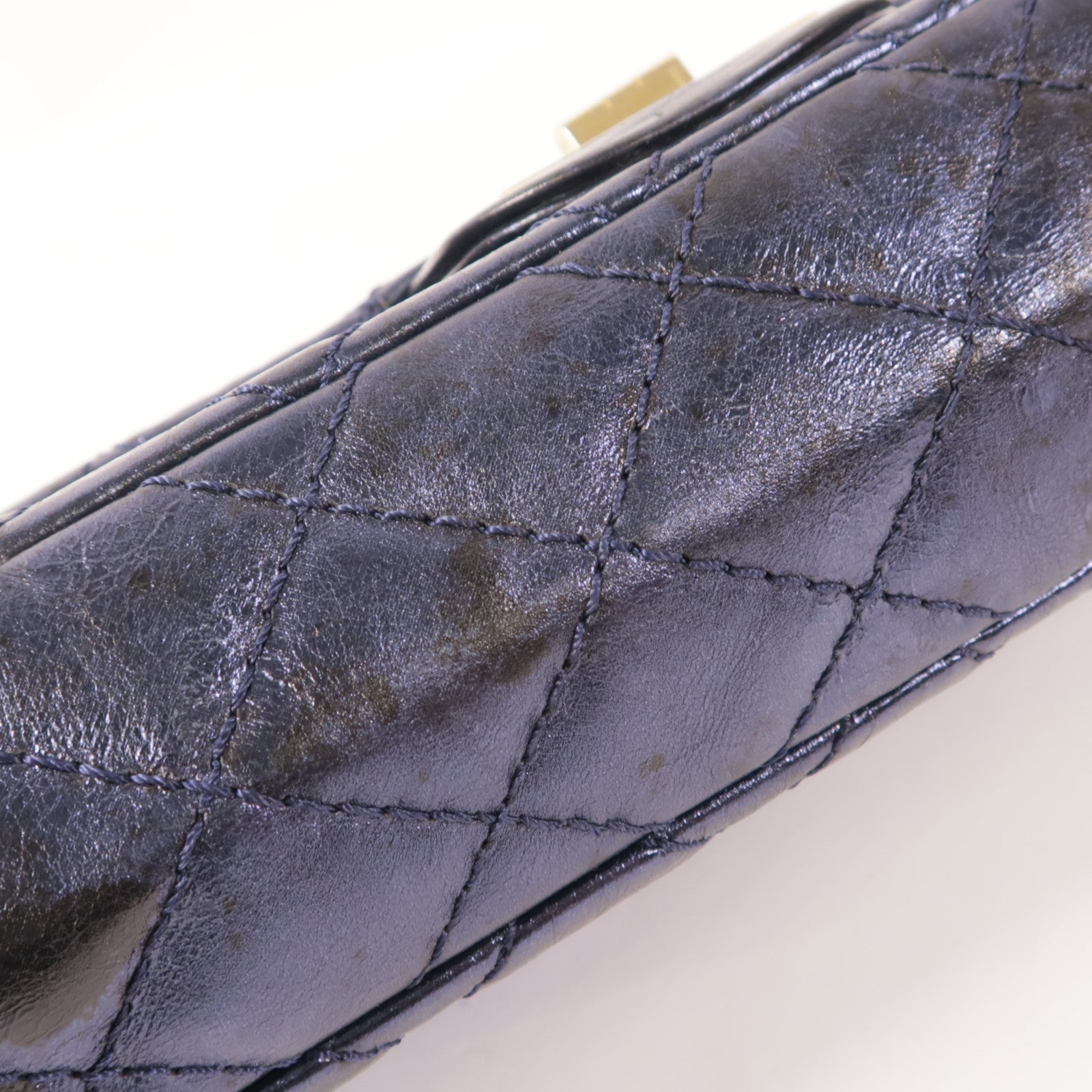 CHANEL 牛皮皮革2.55金扣鏈帶肩背袋