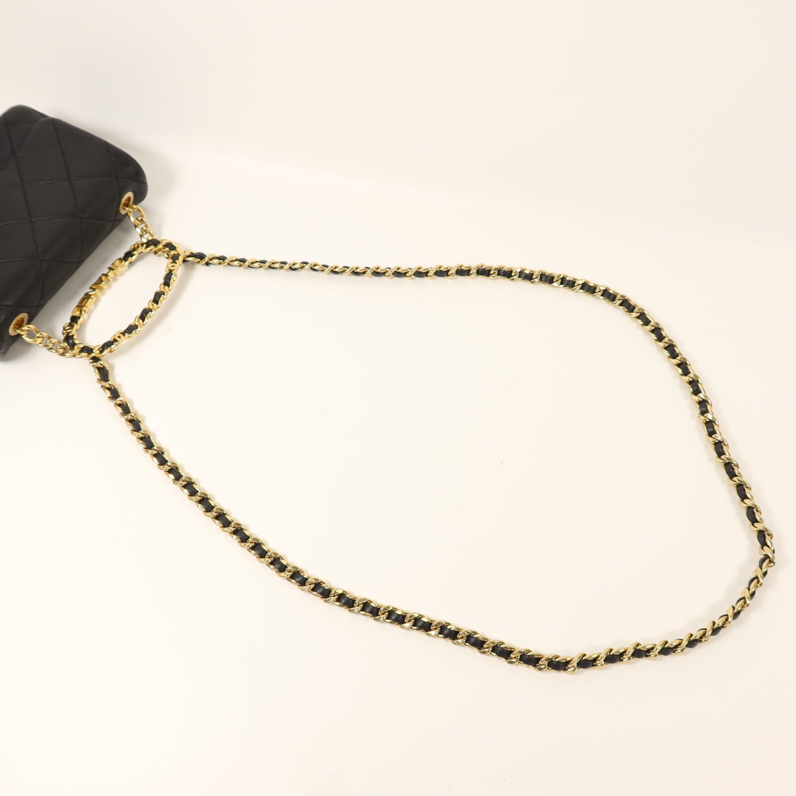 CHANEL 牛皮皮革Mini Matelasse金扣鏈帶手挽肩背兩用袋