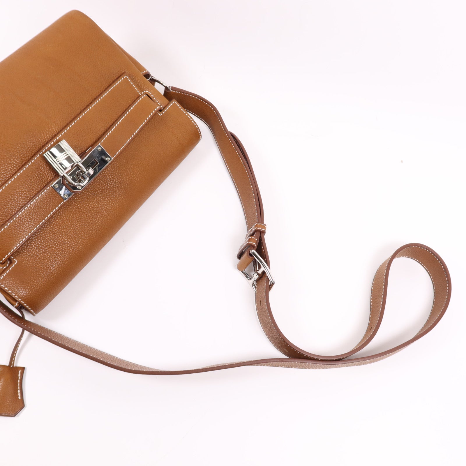HERMES Barenia皮革Kelly Messenger PM銀扣肩背袋Fauve