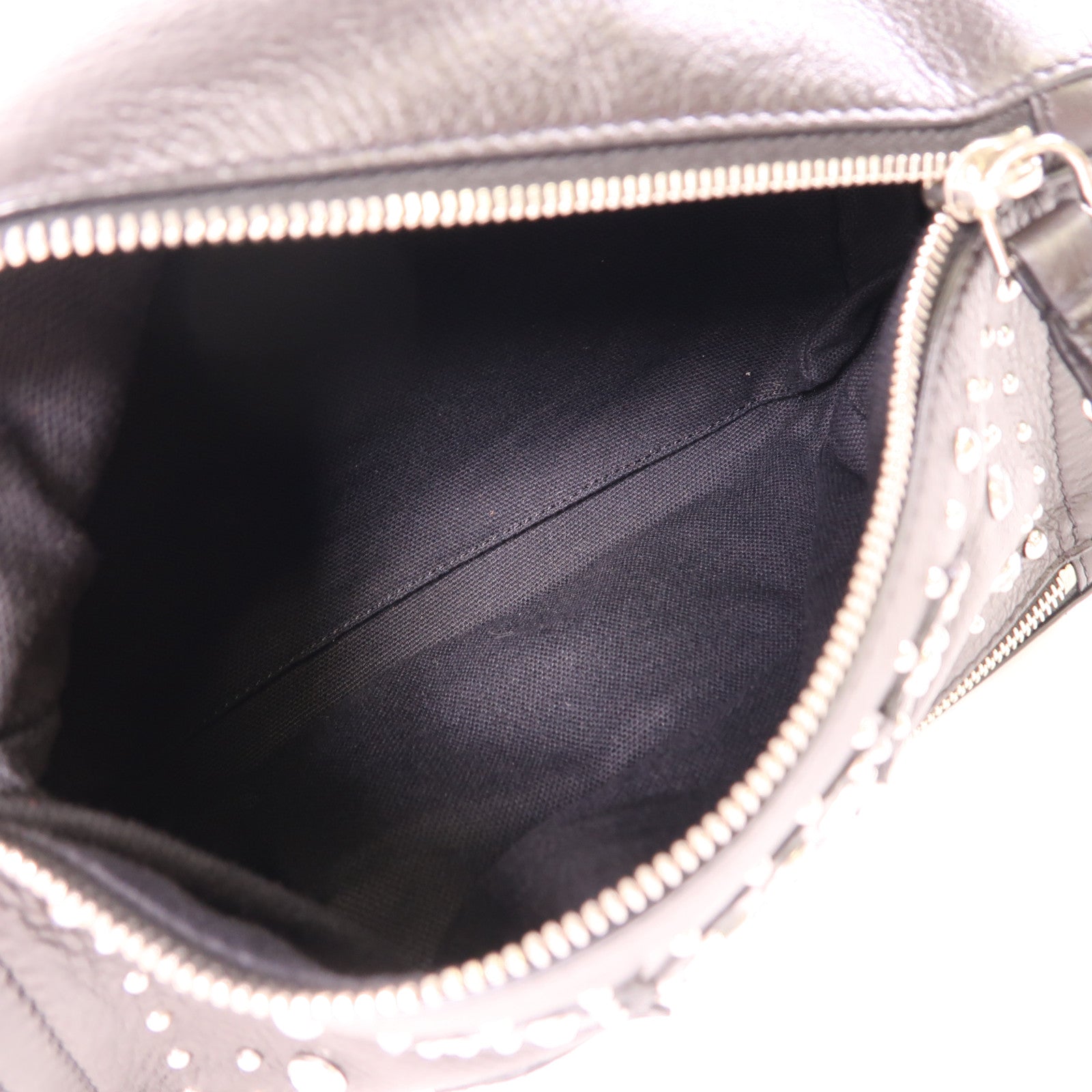 GIVENCHY 牛皮皮革Pandora Clutch銀扣手拿包