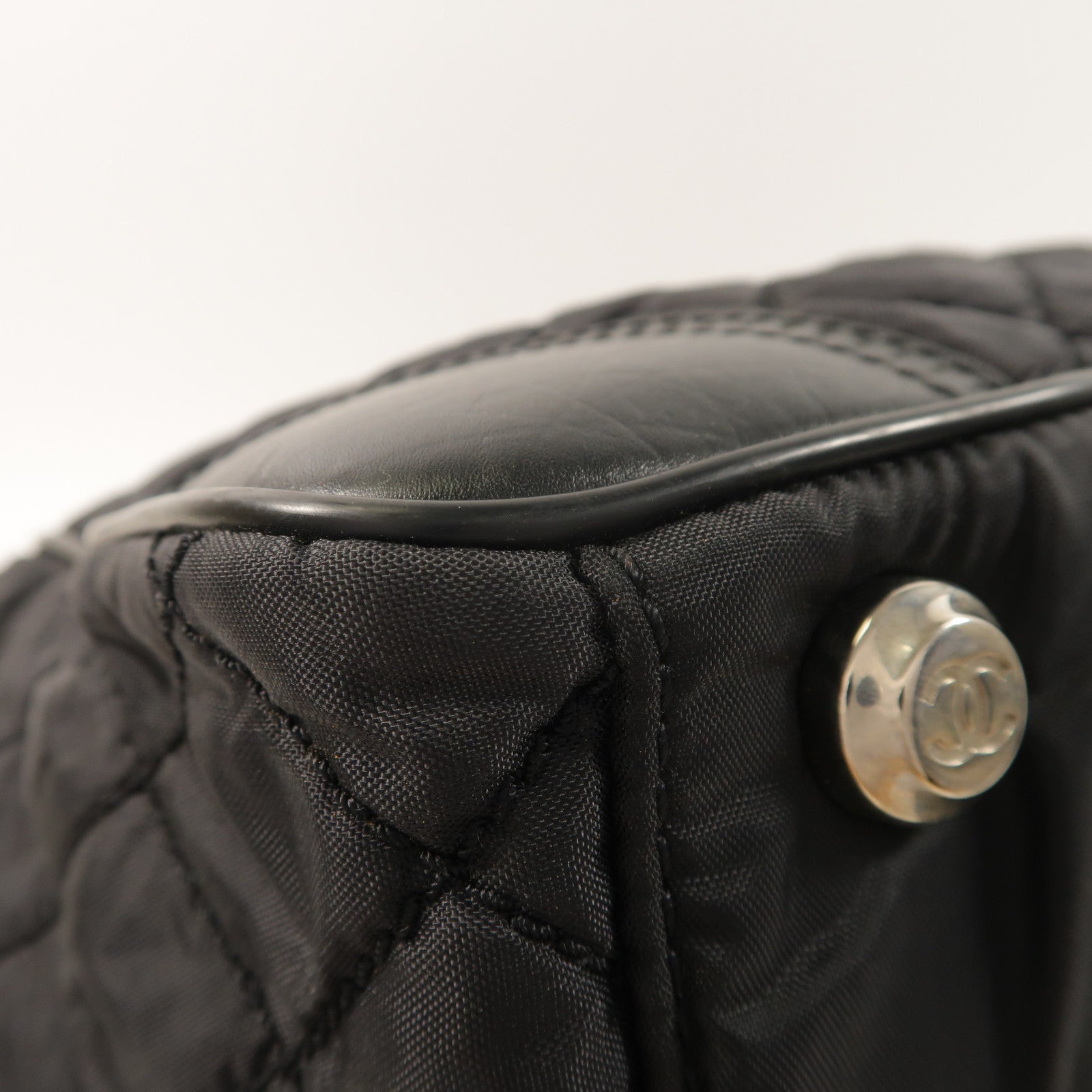 CHANEL 尼龍Shoulder Bag銀扣肩背袋
