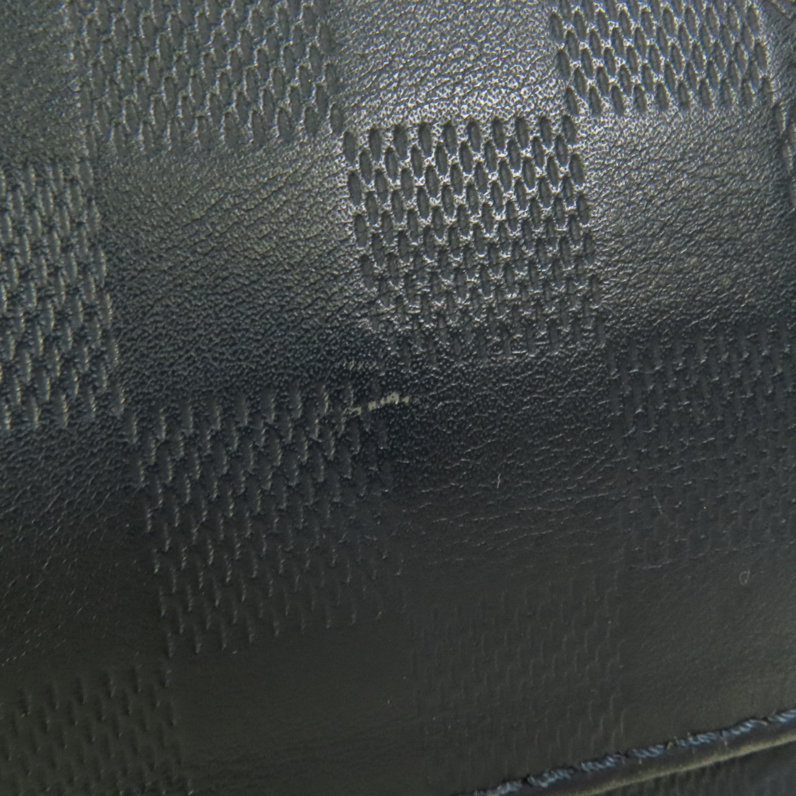 LOUIS VUITTON 【激減優惠】Damier Infini Distrist PM銀扣肩背袋