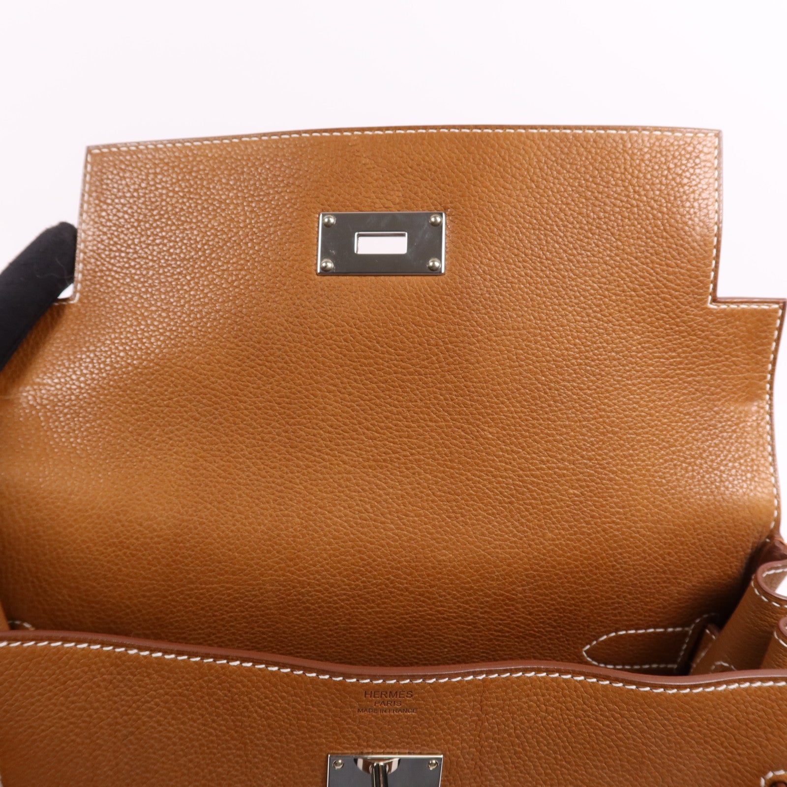 HERMES Barenia皮革Kelly Messenger PM銀扣肩背袋Fauve