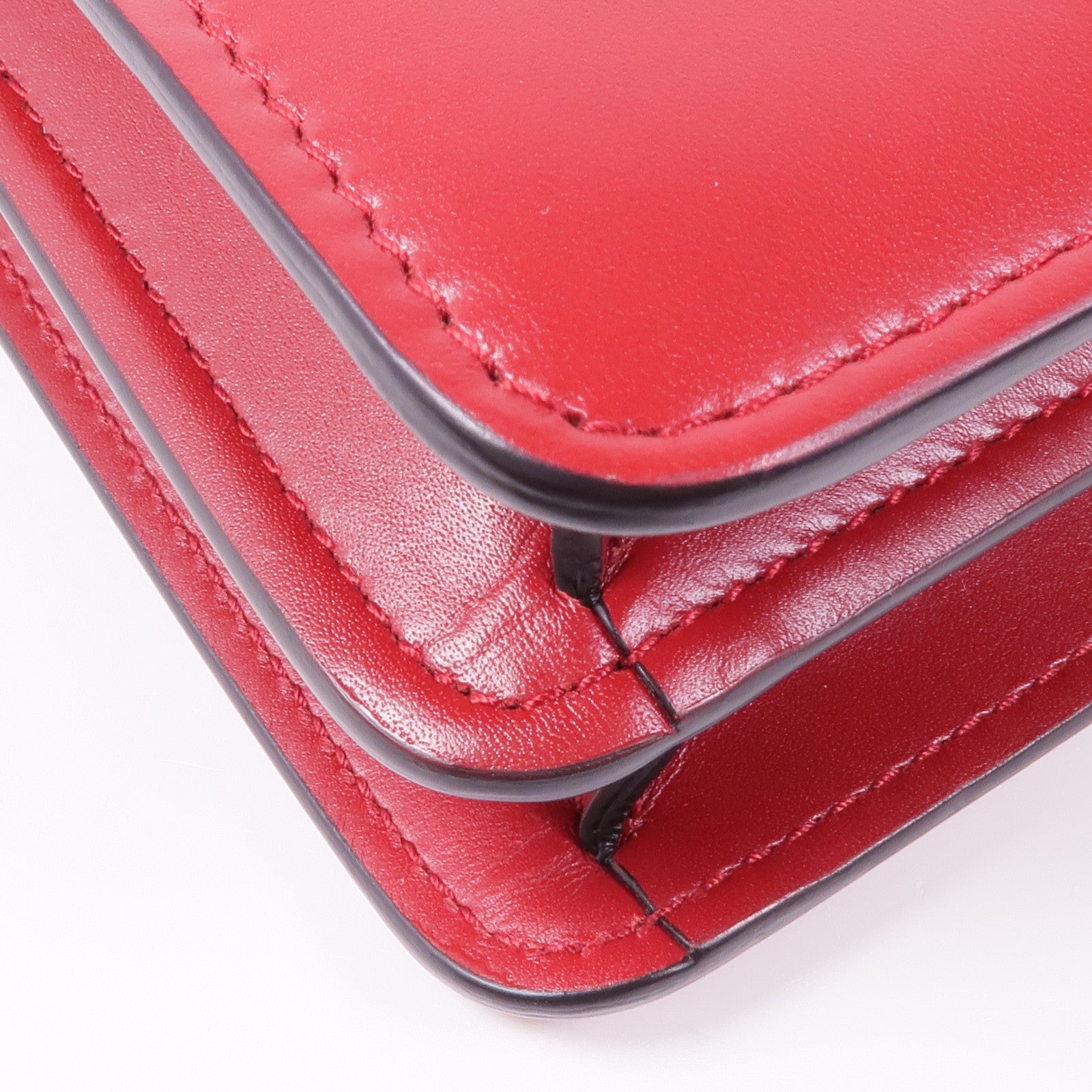 BVLGARI 牛皮皮革Shoulder Bag金扣肩背袋