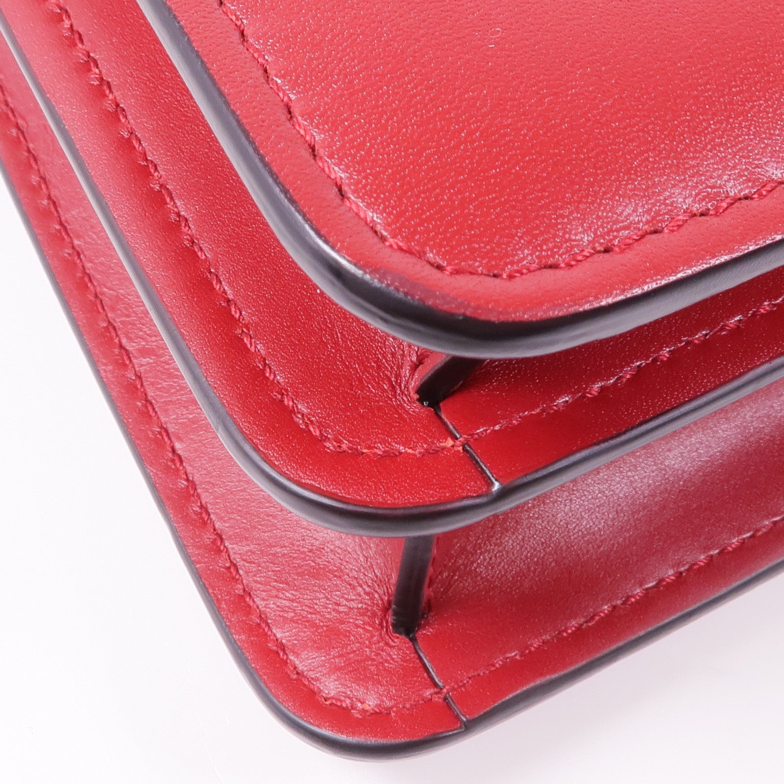 BVLGARI 牛皮皮革Shoulder Bag金扣肩背袋