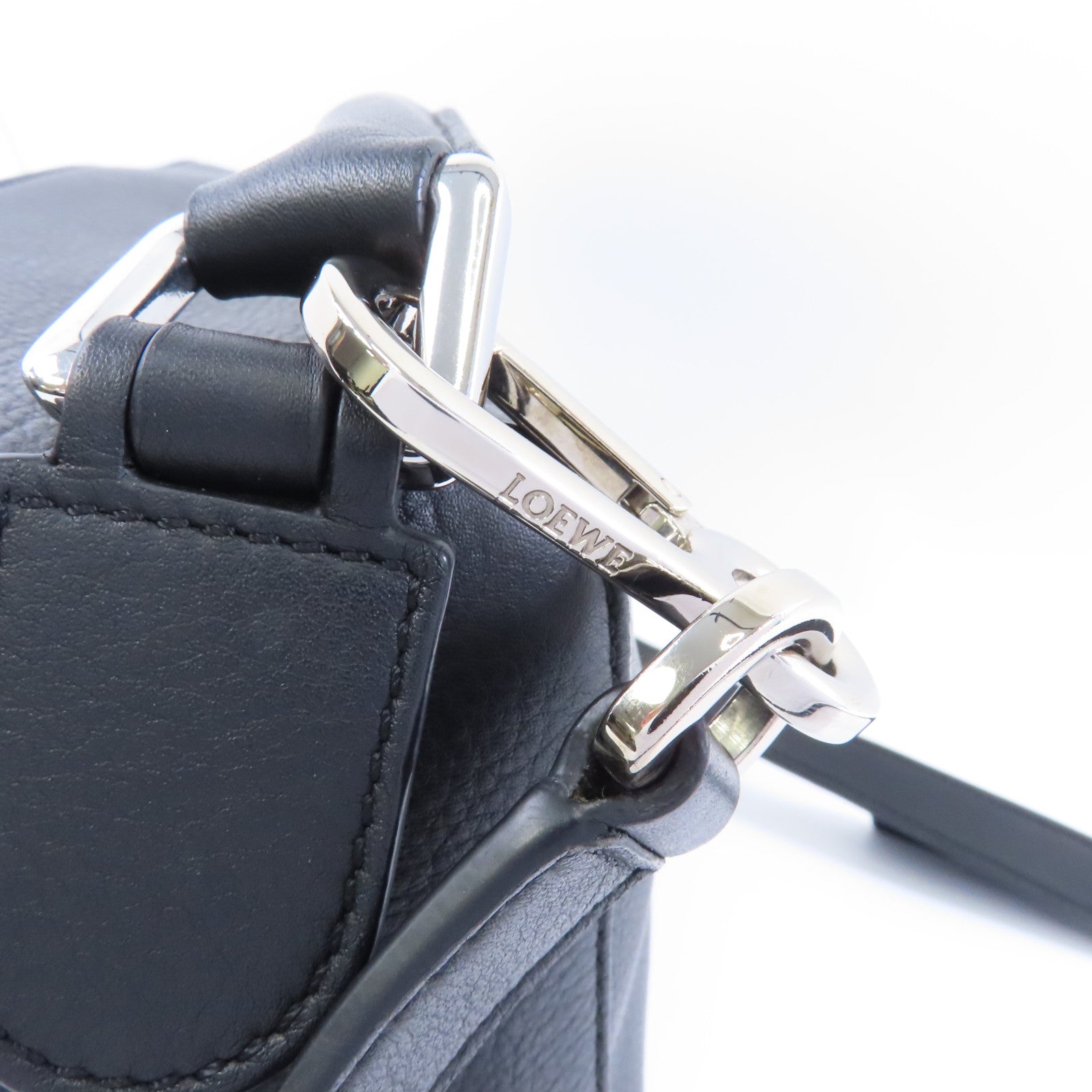 LOEWE 牛皮皮革Puzzle Small銀扣手挽肩背兩用袋黑色