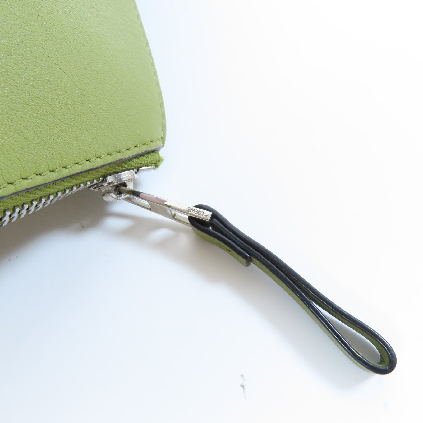 LOEWE 【激減優惠】牛皮皮革Hammock Small Bag銀扣手挽袋啡色/綠色/粉紅色