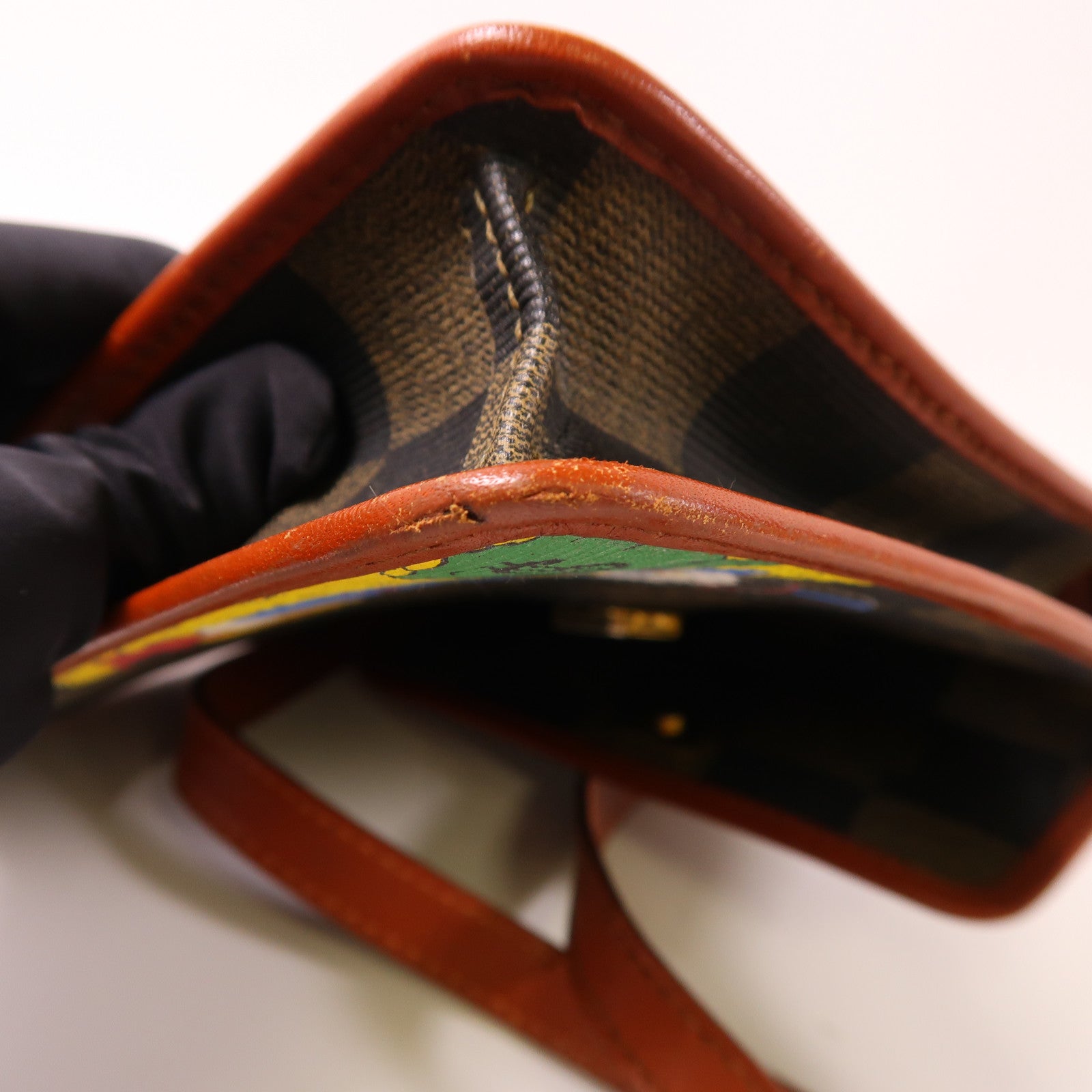 FENDI 塗層帆布Vintage Shoulder Bag銀扣肩背袋