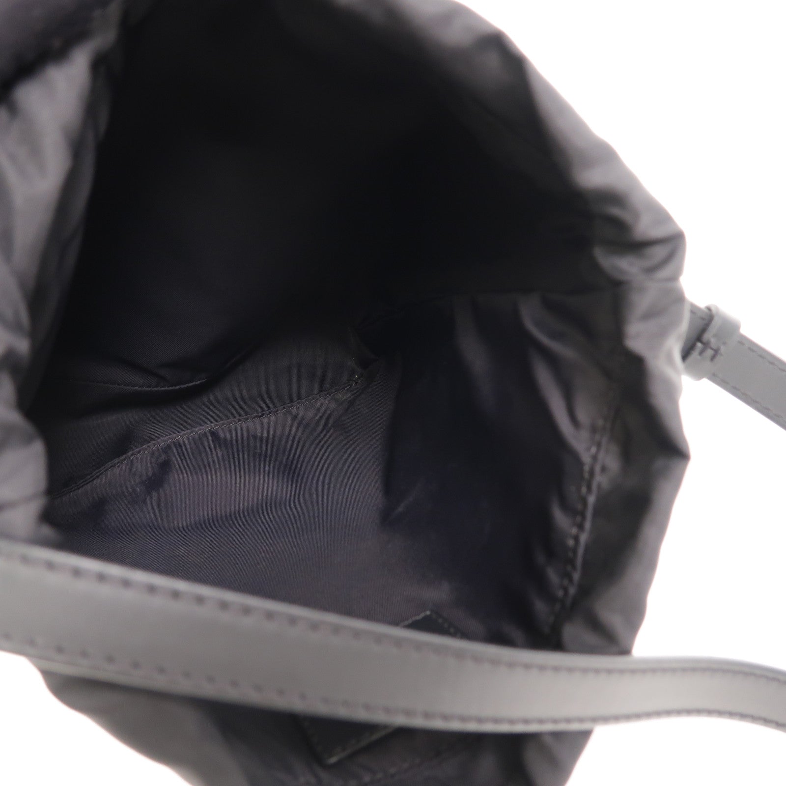LOUIS VUITTON Monogram Eclipse LV X Fragment肩背袋