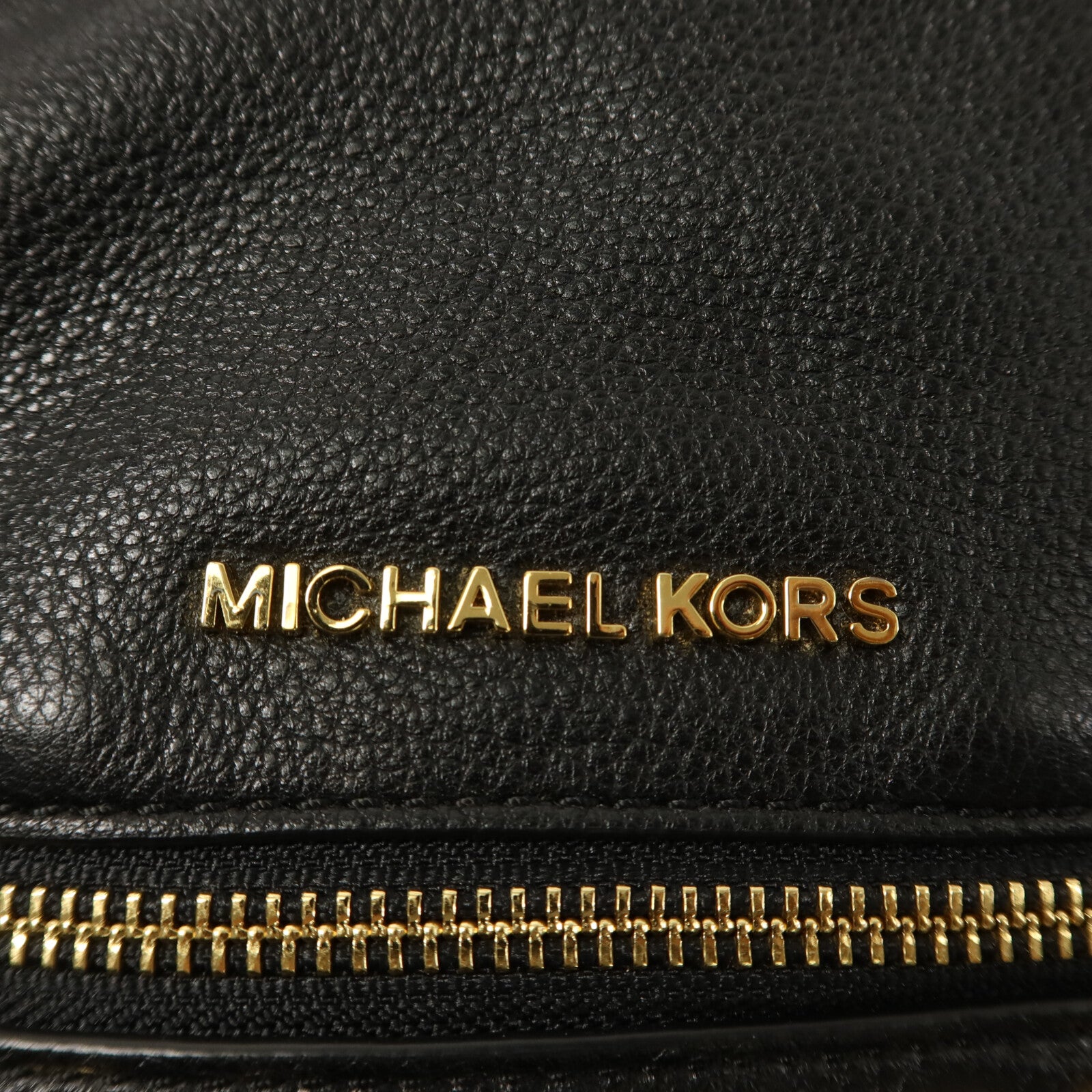 Michael Kors 牛皮皮革Rhea Studded背包