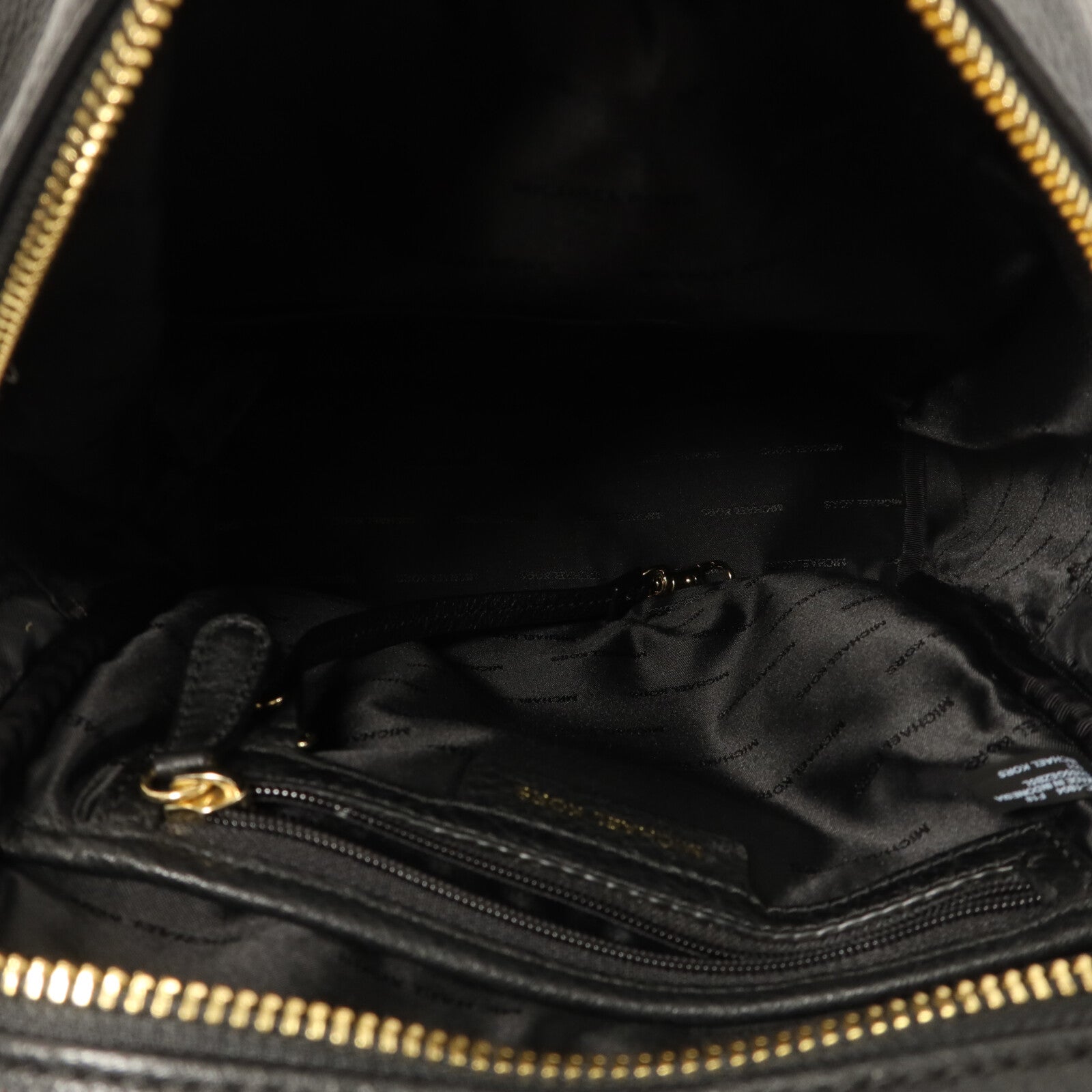 Michael Kors 牛皮皮革Rhea Studded背包