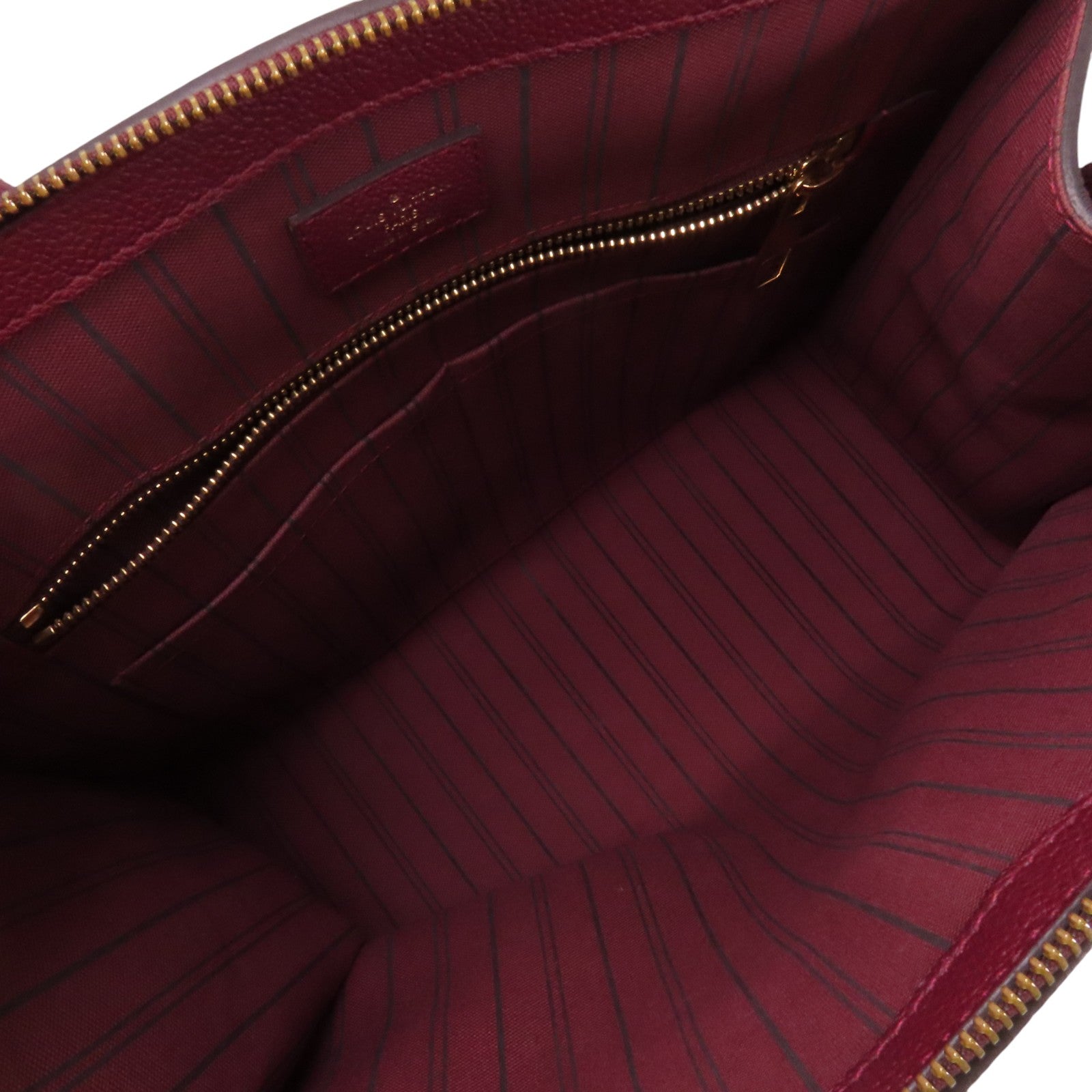 LOUIS VUITTON Monogram Empreinte Pont Neu金扣手挽袋