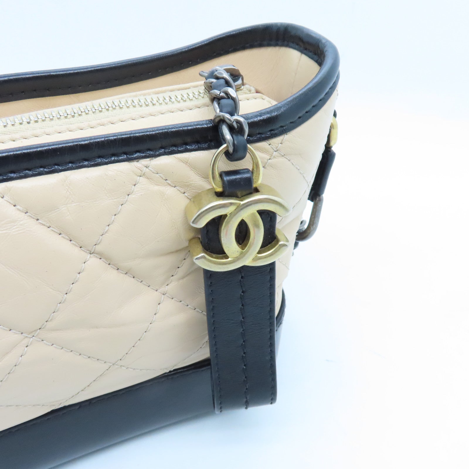 CHANEL rhombic cowhide leather Gabrielle Chain Shoulder silver buckle chain shoulder bag beige