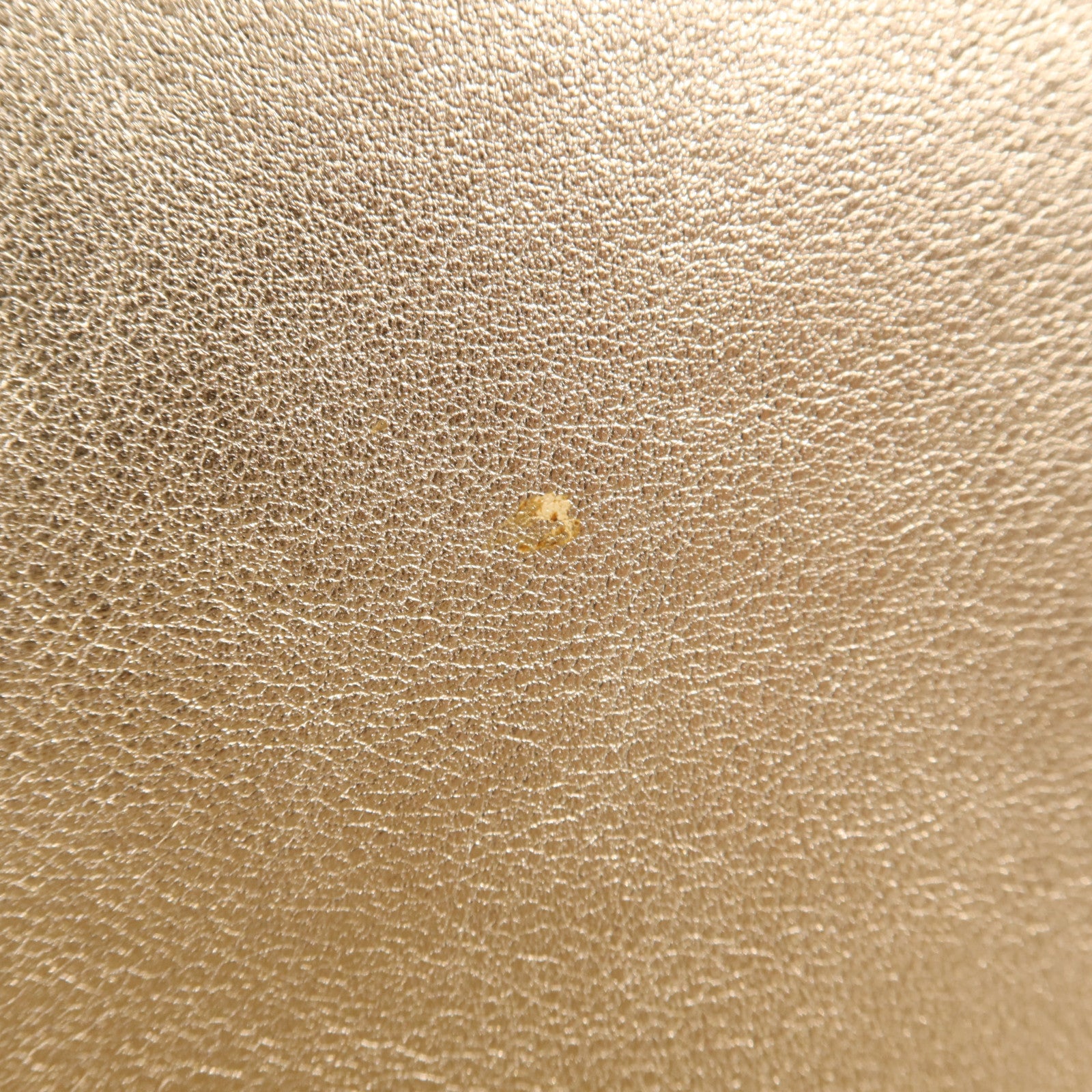 CHANEL 牛皮皮革Boy 28金扣鏈帶肩背袋