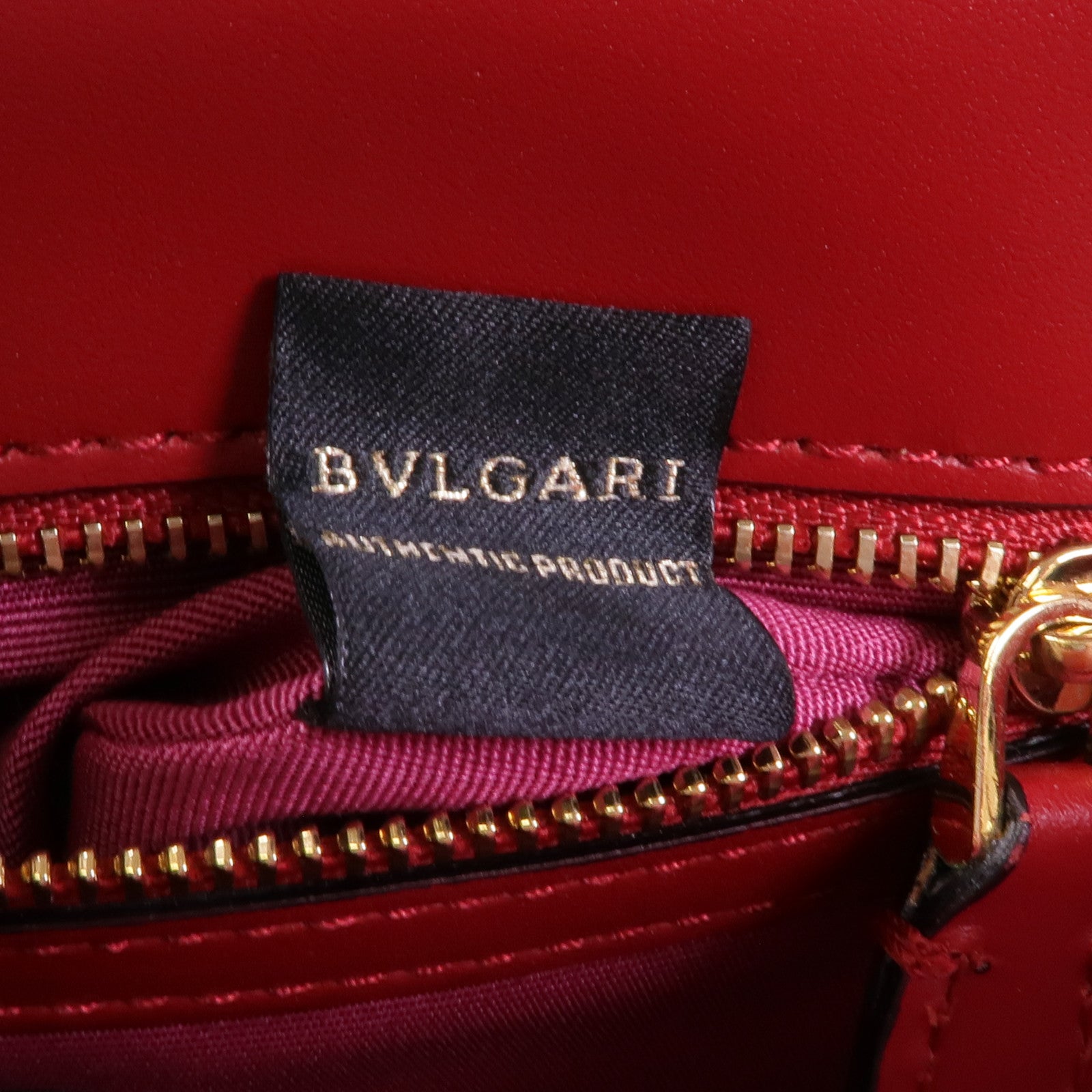BVLGARI 牛皮皮革Shoulder Bag金扣肩背袋
