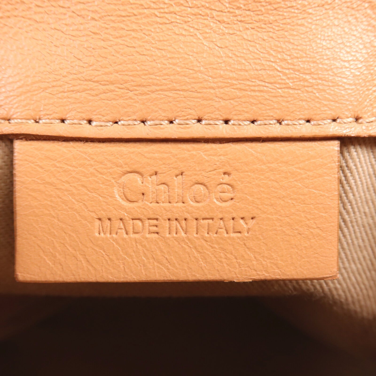 Chloe 牛皮皮革Backpack金扣背包